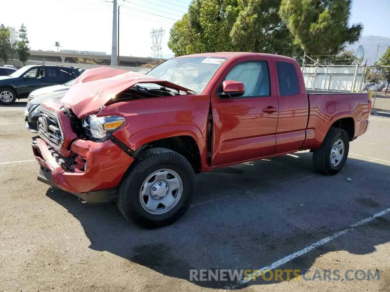1 Photograph of a damaged car 5TFRX5GN4KX135753 TOYOTA TACOMA 2019