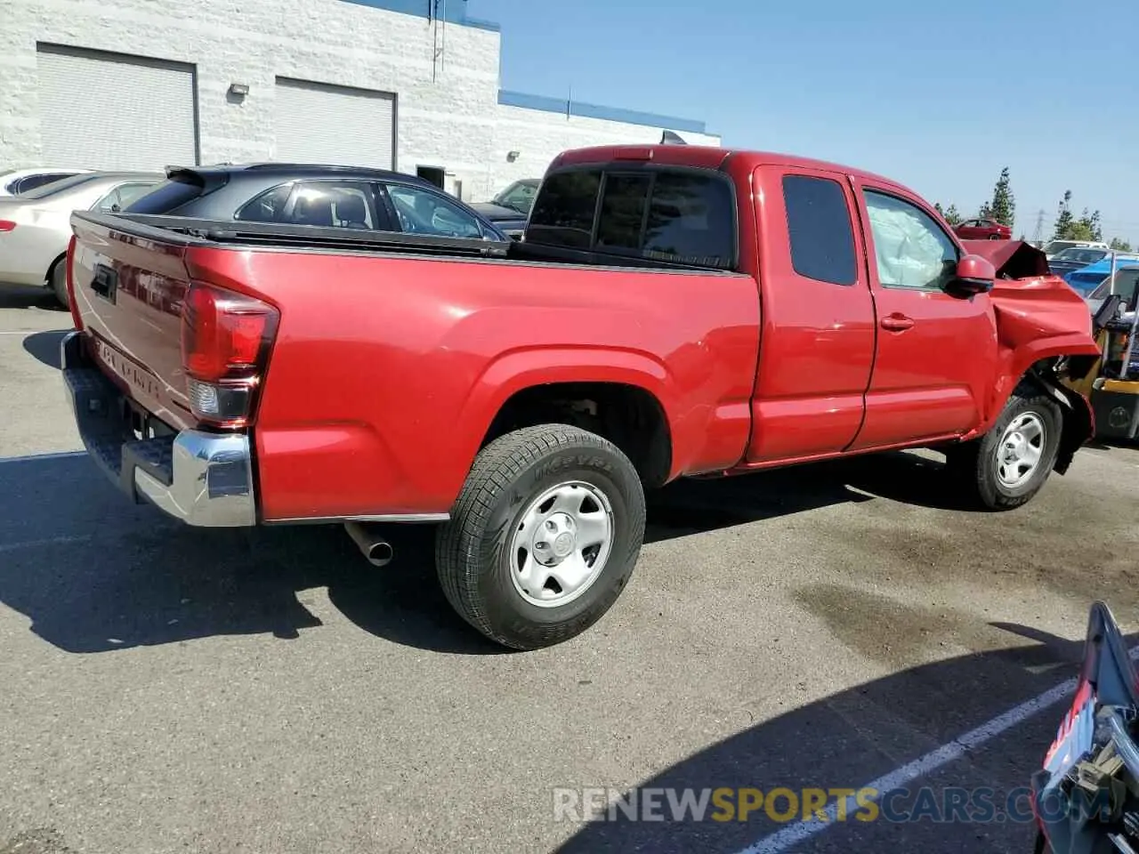3 Photograph of a damaged car 5TFRX5GN4KX135753 TOYOTA TACOMA 2019