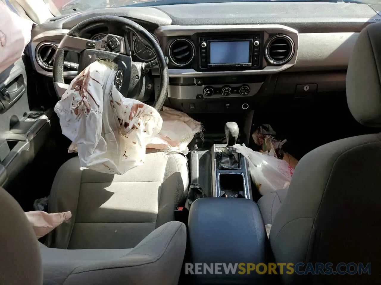 8 Photograph of a damaged car 5TFRX5GN4KX135753 TOYOTA TACOMA 2019