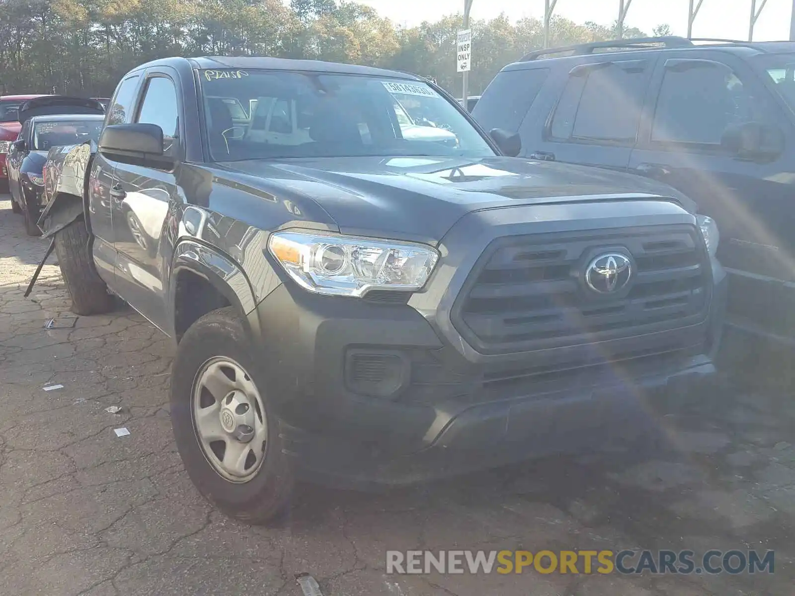 1 Photograph of a damaged car 5TFRX5GN4KX136837 TOYOTA TACOMA 2019