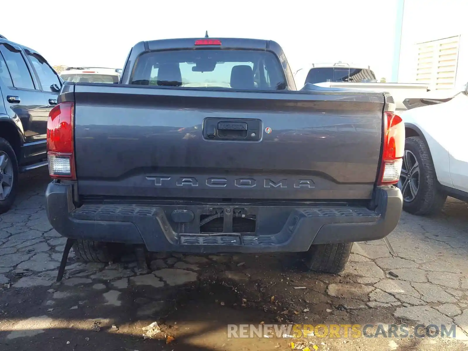 6 Photograph of a damaged car 5TFRX5GN4KX136837 TOYOTA TACOMA 2019