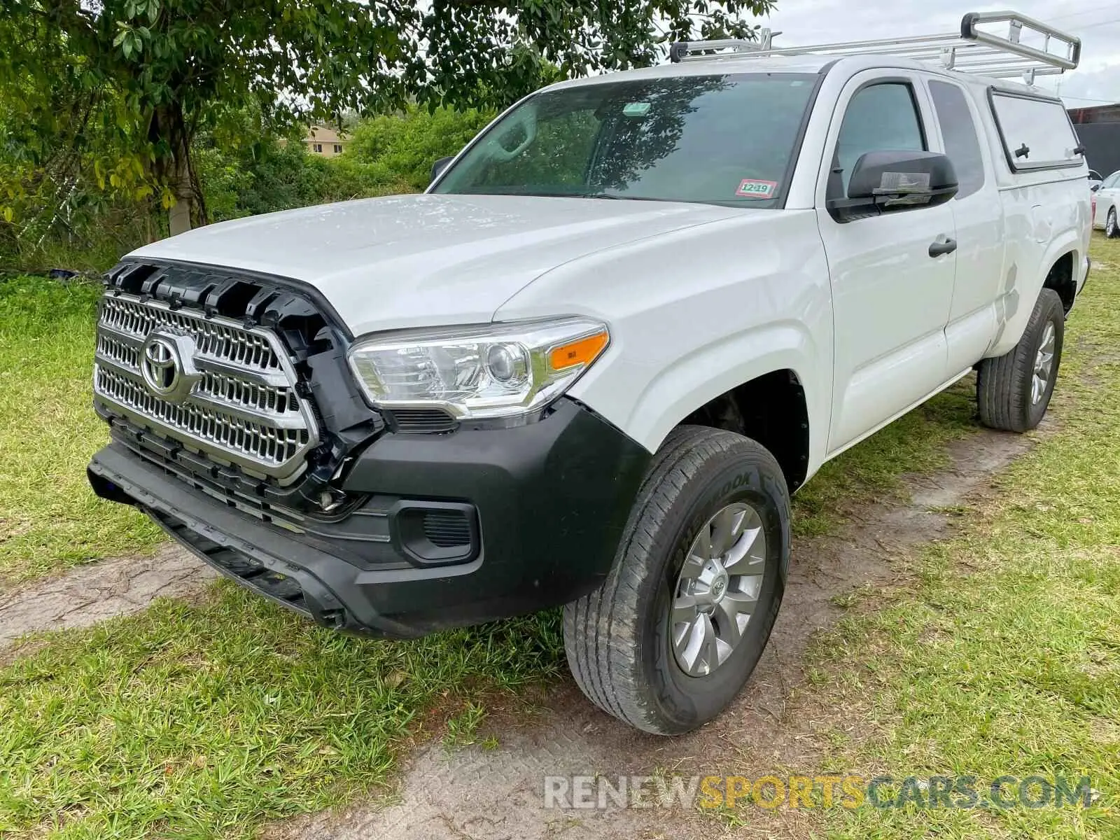 2 Photograph of a damaged car 5TFRX5GN6KX144521 TOYOTA TACOMA 2019