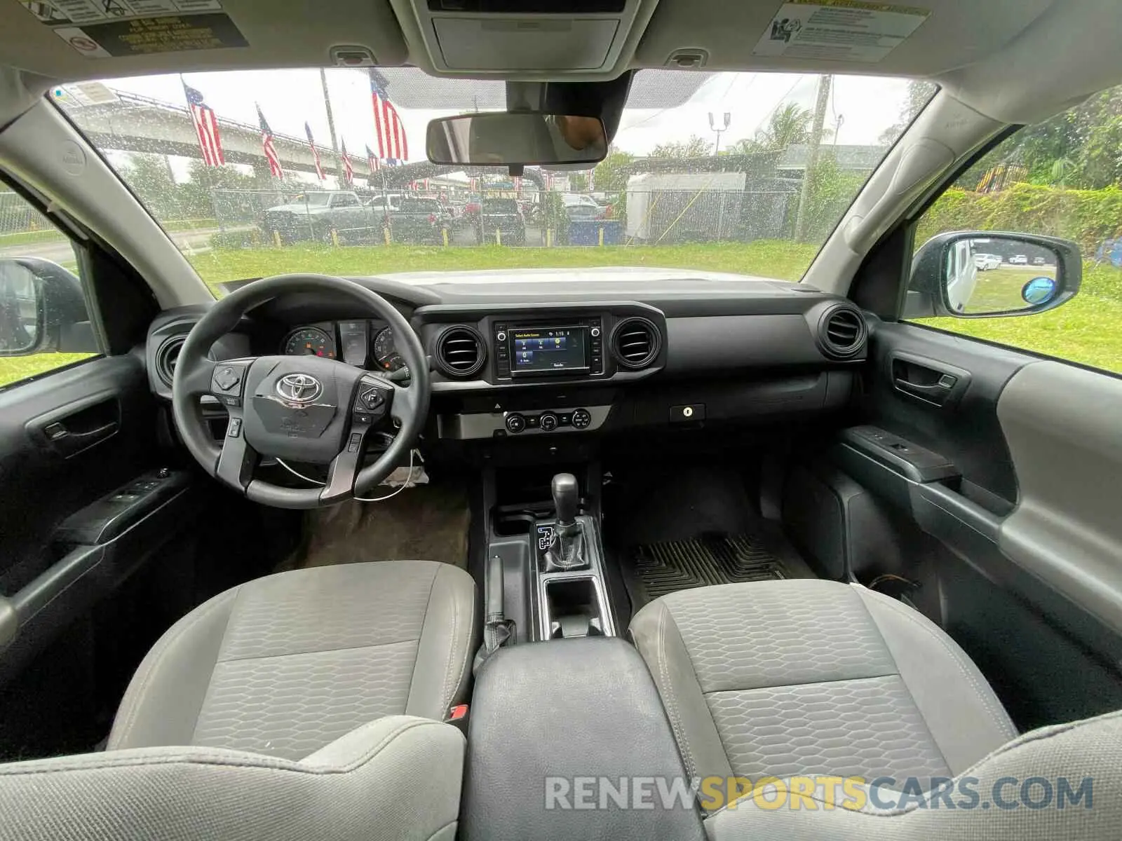 9 Photograph of a damaged car 5TFRX5GN6KX144521 TOYOTA TACOMA 2019