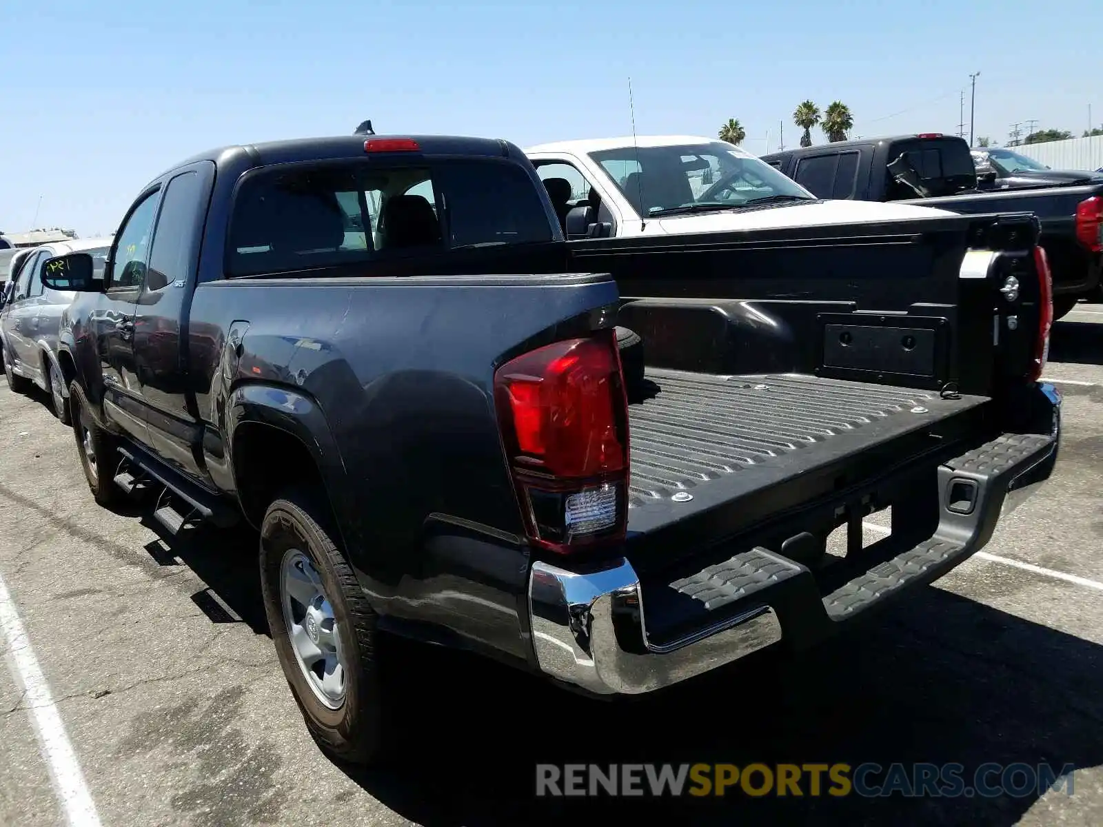 3 Photograph of a damaged car 5TFRX5GN6KX159407 TOYOTA TACOMA 2019