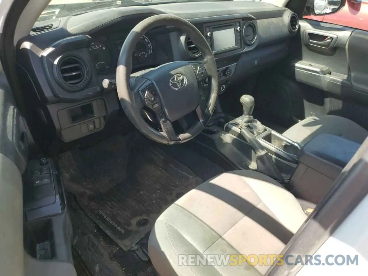 8 Photograph of a damaged car 5TFRX5GN7KX139294 TOYOTA TACOMA 2019