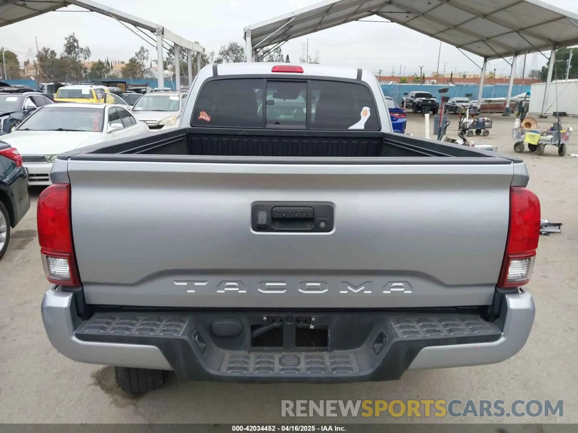 16 Photograph of a damaged car 5TFRX5GN8KX151700 TOYOTA TACOMA 2019