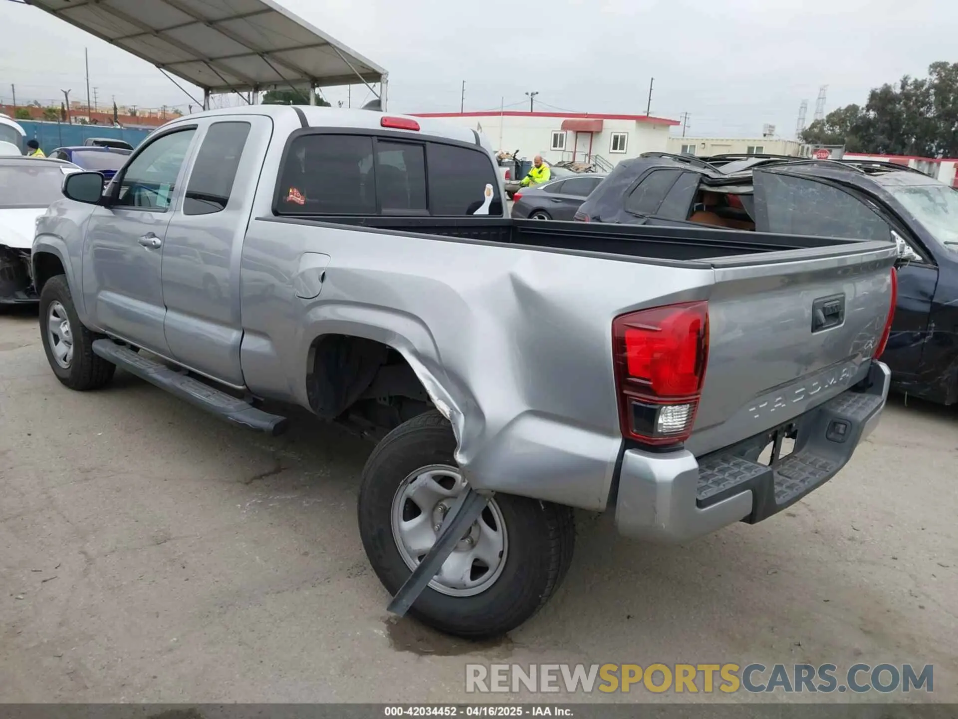 3 Photograph of a damaged car 5TFRX5GN8KX151700 TOYOTA TACOMA 2019