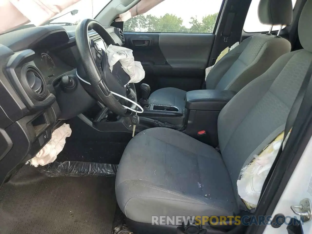 7 Photograph of a damaged car 5TFRX5GN8KX154354 TOYOTA TACOMA 2019