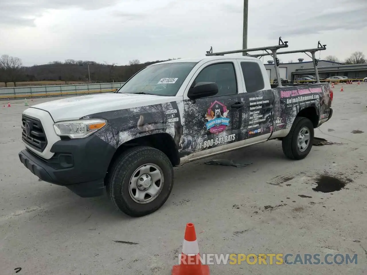 1 Photograph of a damaged car 5TFRX5GN9KX143444 TOYOTA TACOMA 2019