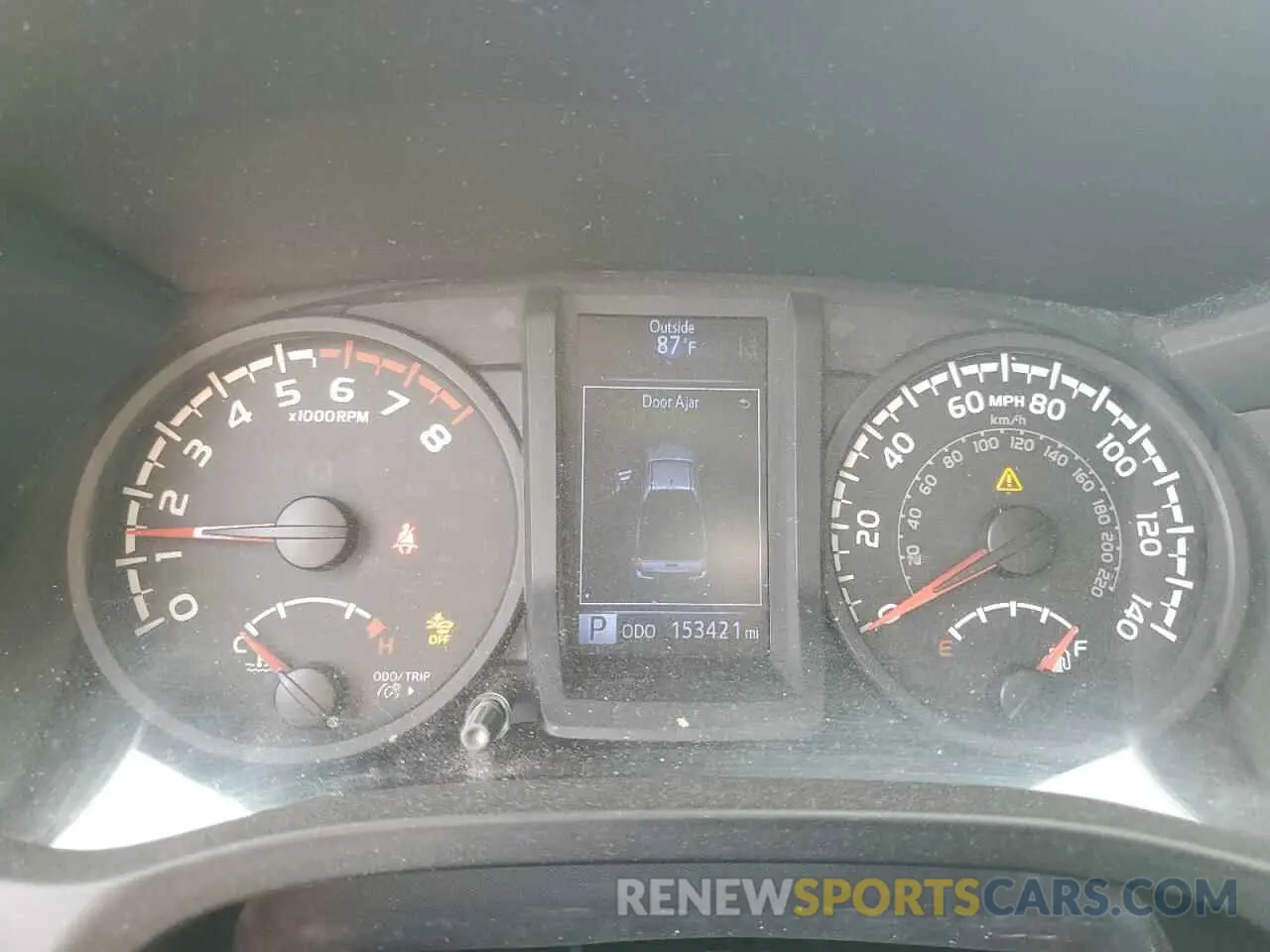 9 Photograph of a damaged car 5TFRX5GN9KX147378 TOYOTA TACOMA 2019