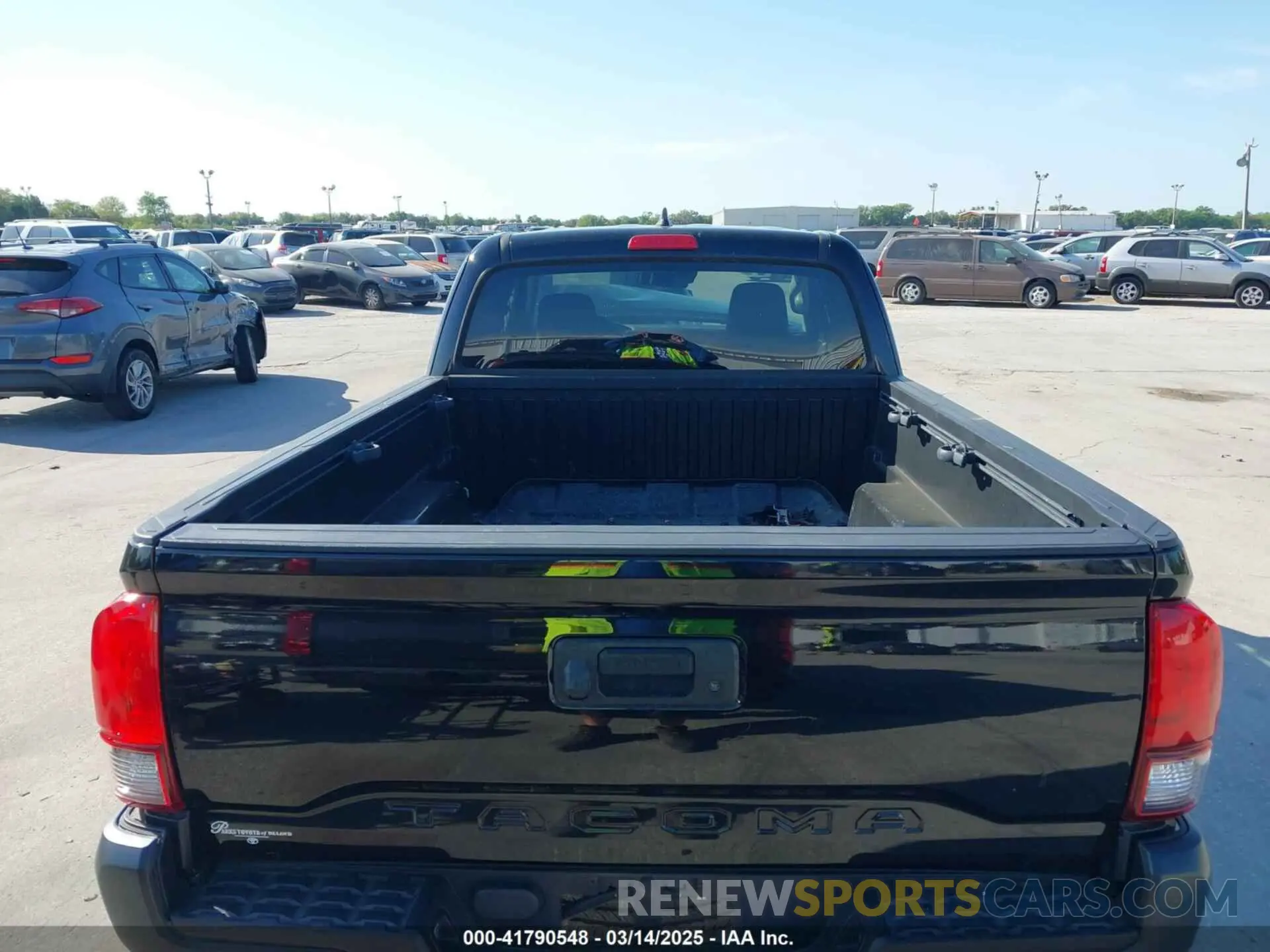 17 Photograph of a damaged car 5TFRX5GN9KX151043 TOYOTA TACOMA 2019