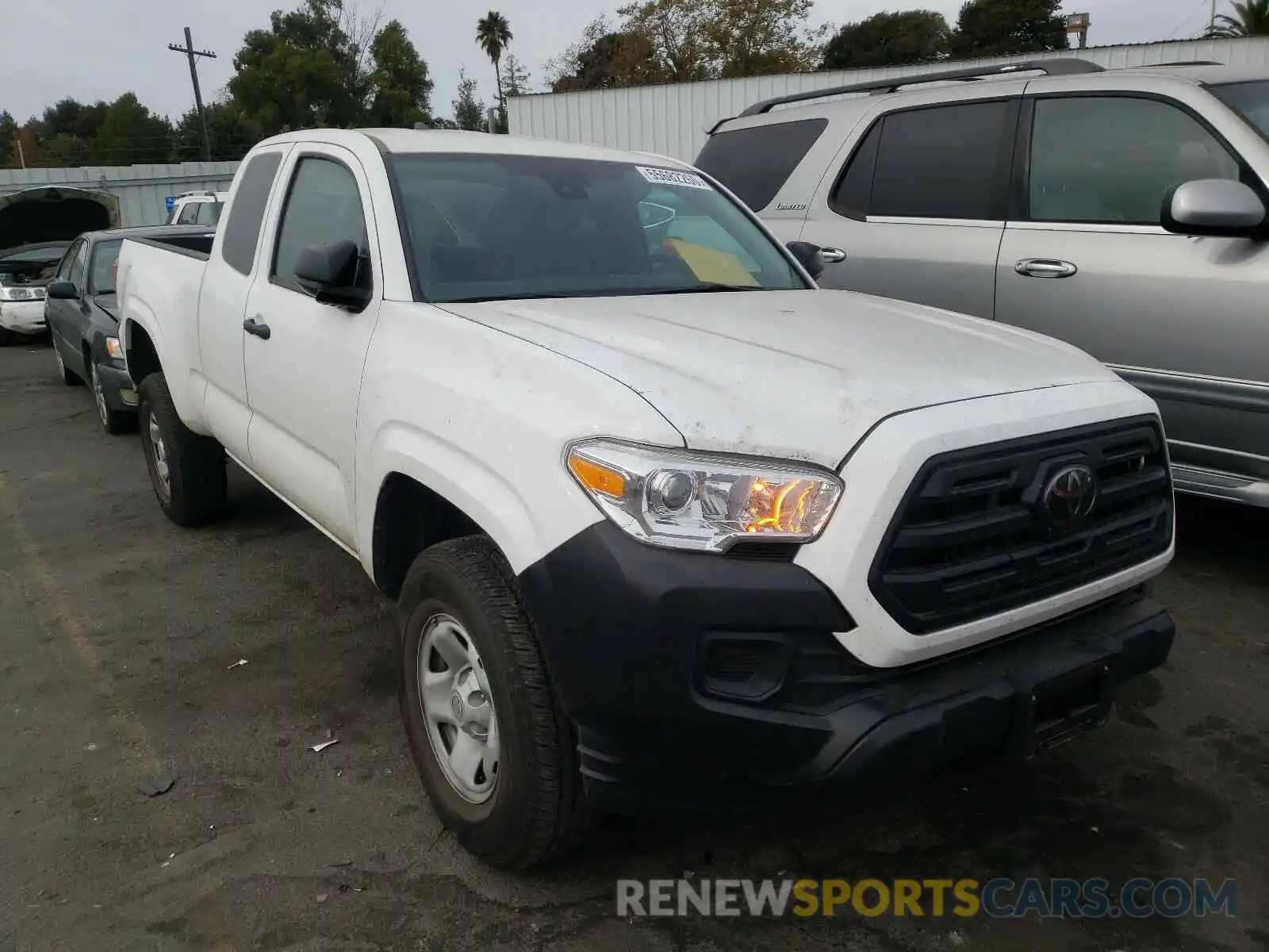 1 Photograph of a damaged car 5TFRX5GN9KX164522 TOYOTA TACOMA 2019