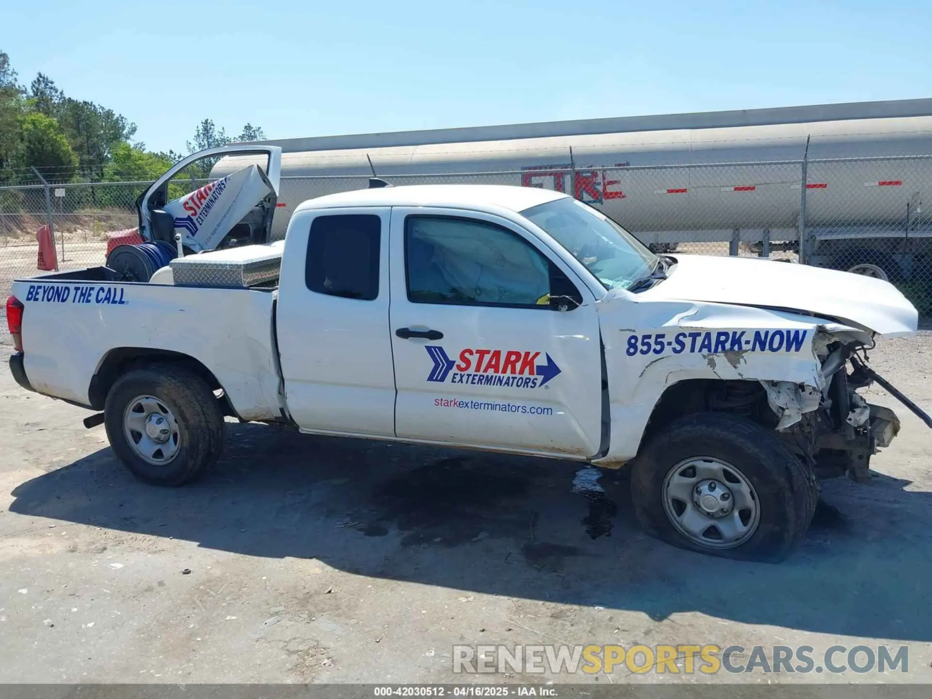 13 Photograph of a damaged car 5TFRX5GNXKX135675 TOYOTA TACOMA 2019