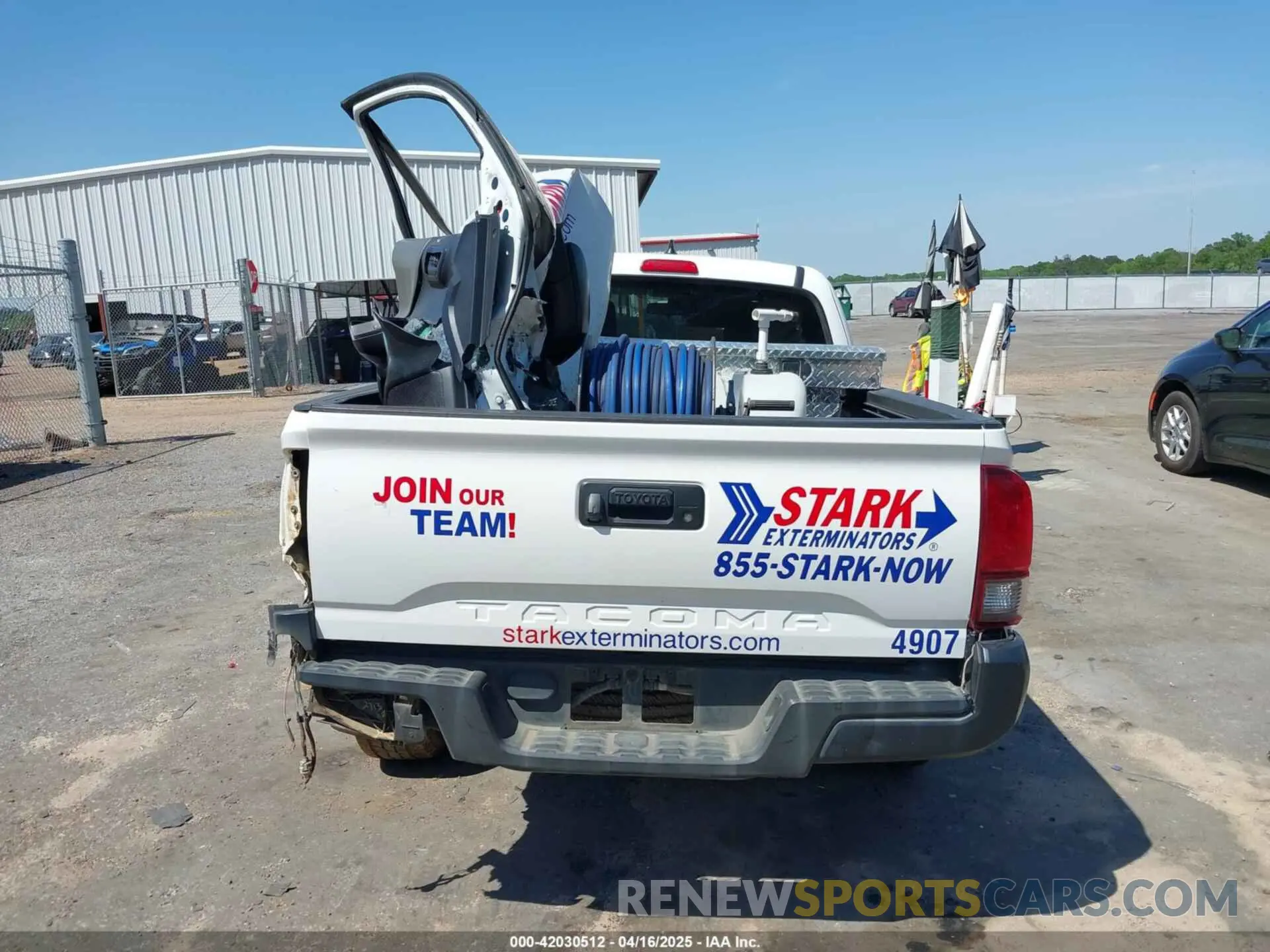 16 Photograph of a damaged car 5TFRX5GNXKX135675 TOYOTA TACOMA 2019