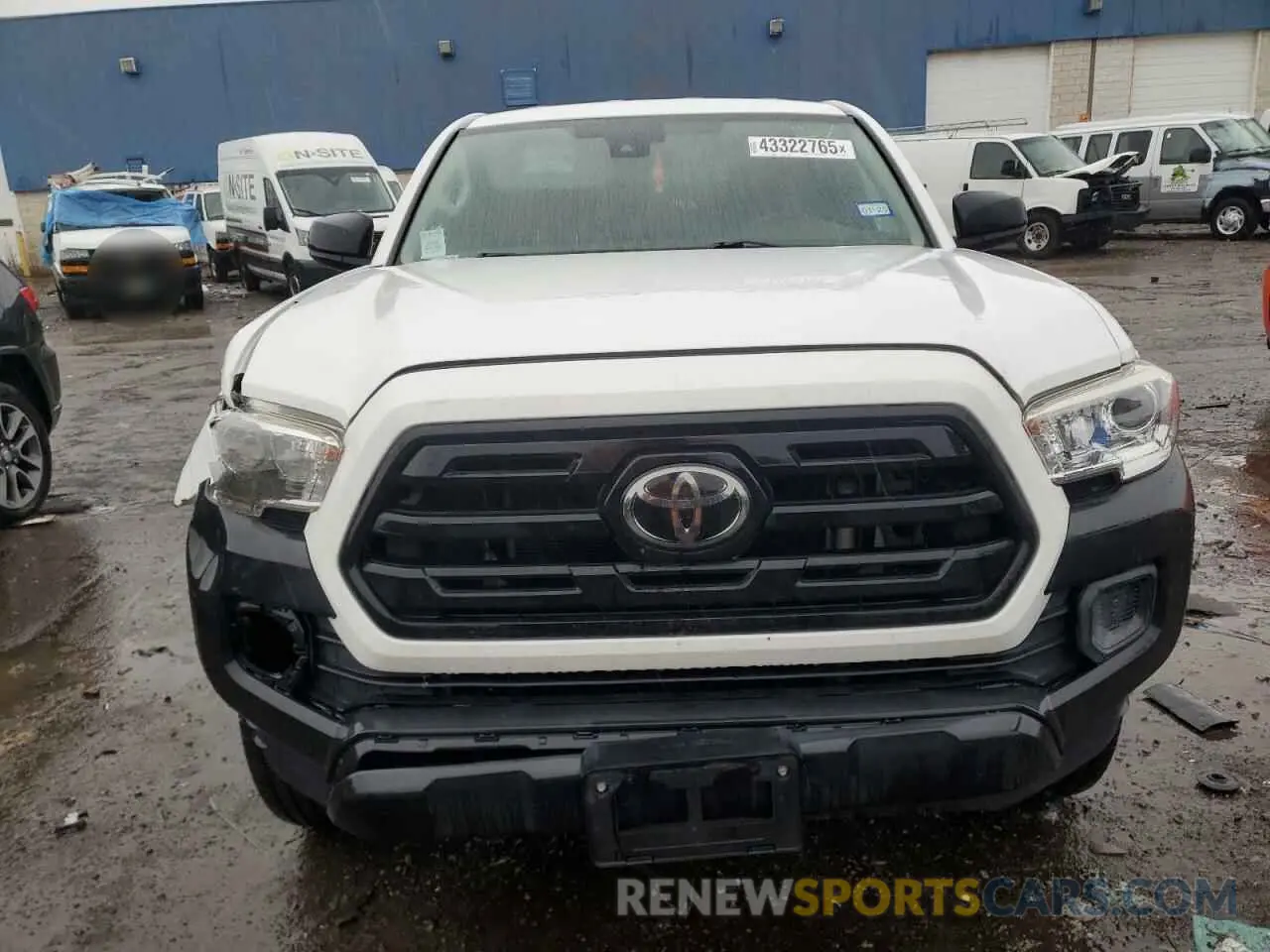 5 Photograph of a damaged car 5TFRX5GNXKX145588 TOYOTA TACOMA 2019
