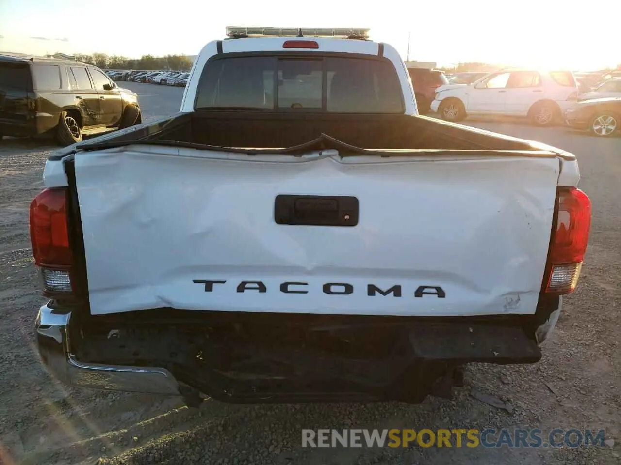 6 Photograph of a damaged car 5TFRX5GNXKX158504 TOYOTA TACOMA 2019