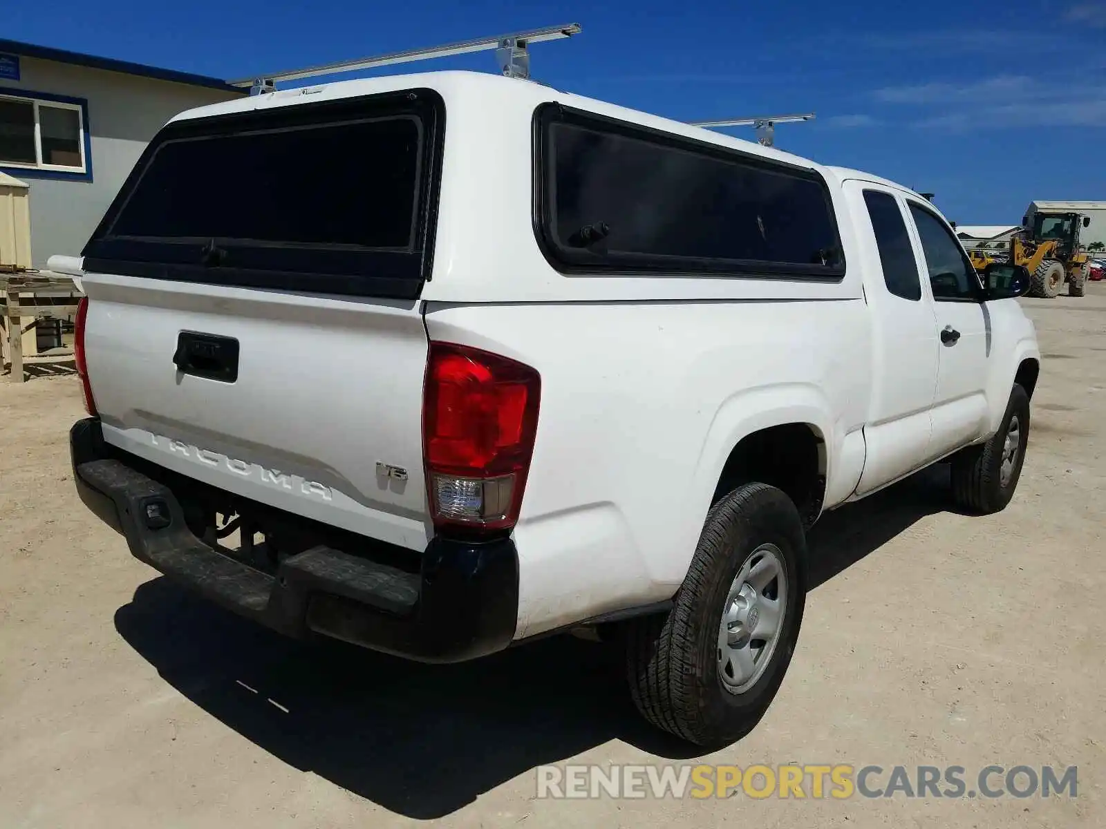 4 Photograph of a damaged car 5TFRX5GNXKX162276 TOYOTA TACOMA 2019