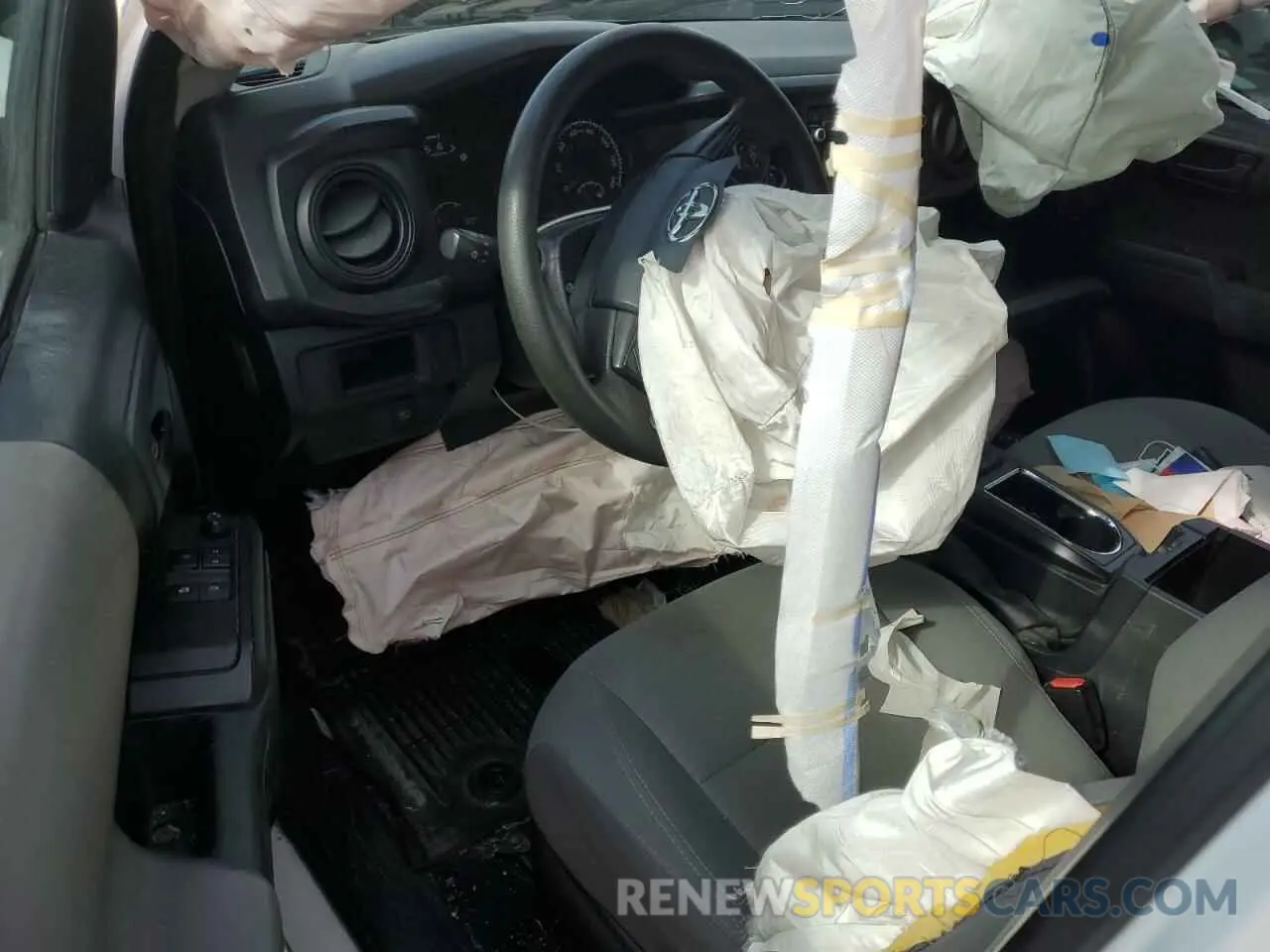 8 Photograph of a damaged car 5TFRZ5CN3KX075965 TOYOTA TACOMA 2019