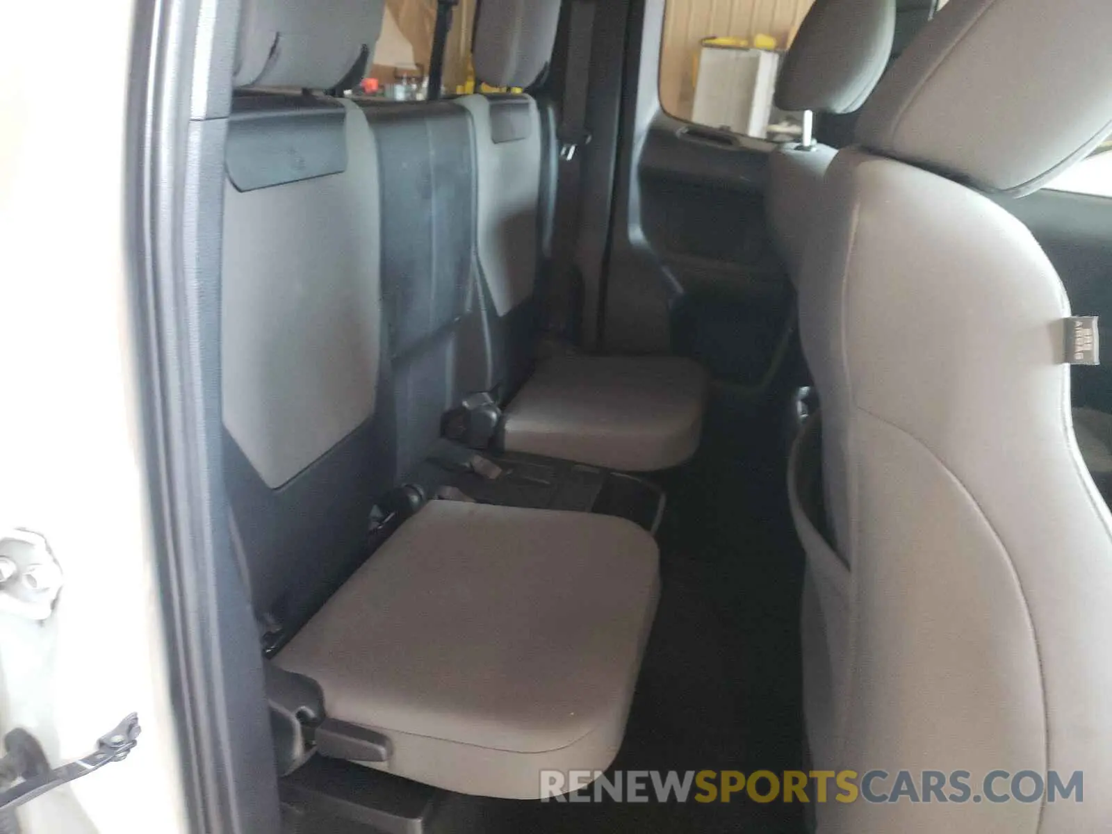 6 Photograph of a damaged car 5TFRZ5CN9KX076361 TOYOTA TACOMA 2019