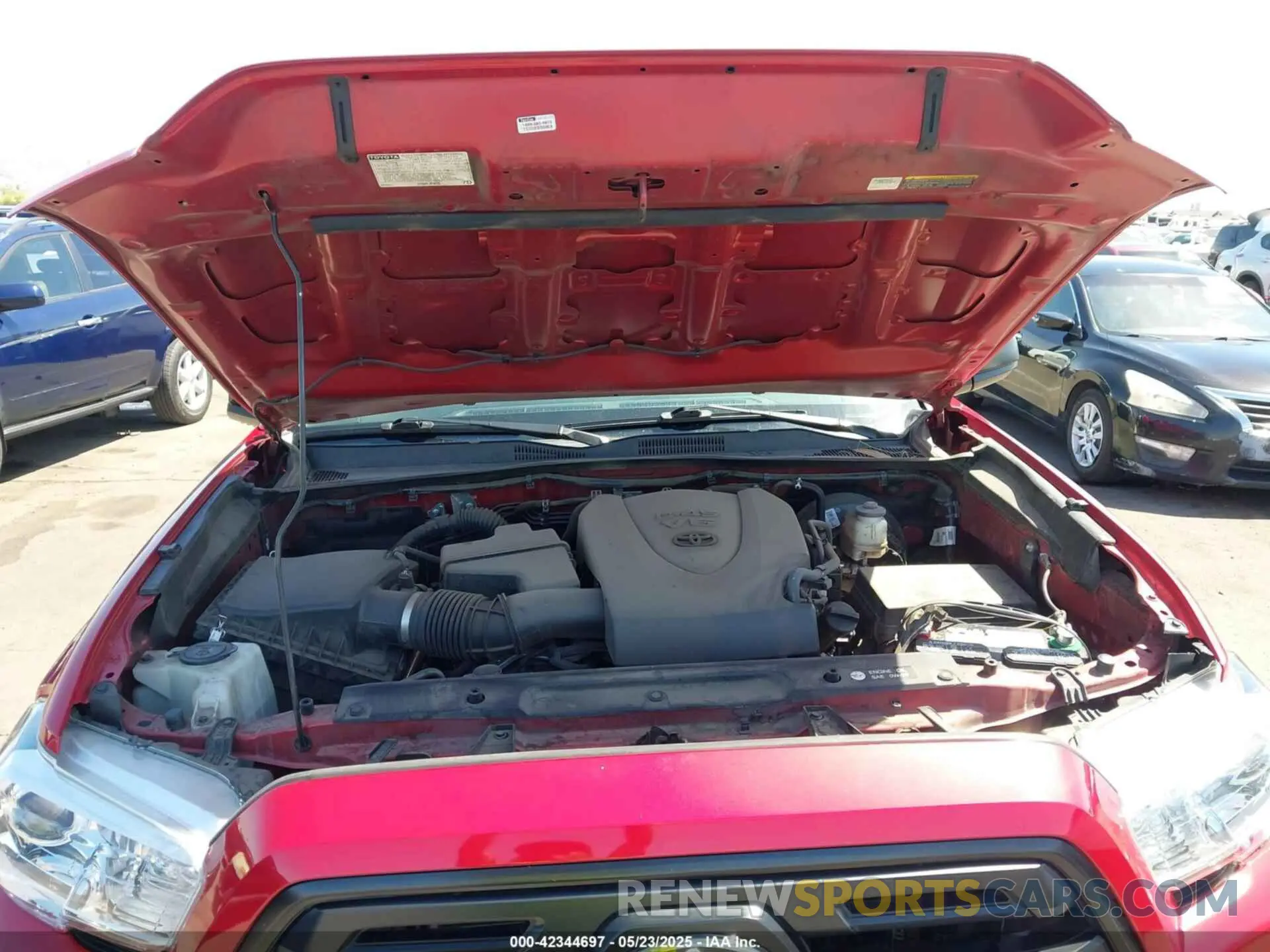 10 Photograph of a damaged car 5TFRZ5CN9KX081124 TOYOTA TACOMA 2019