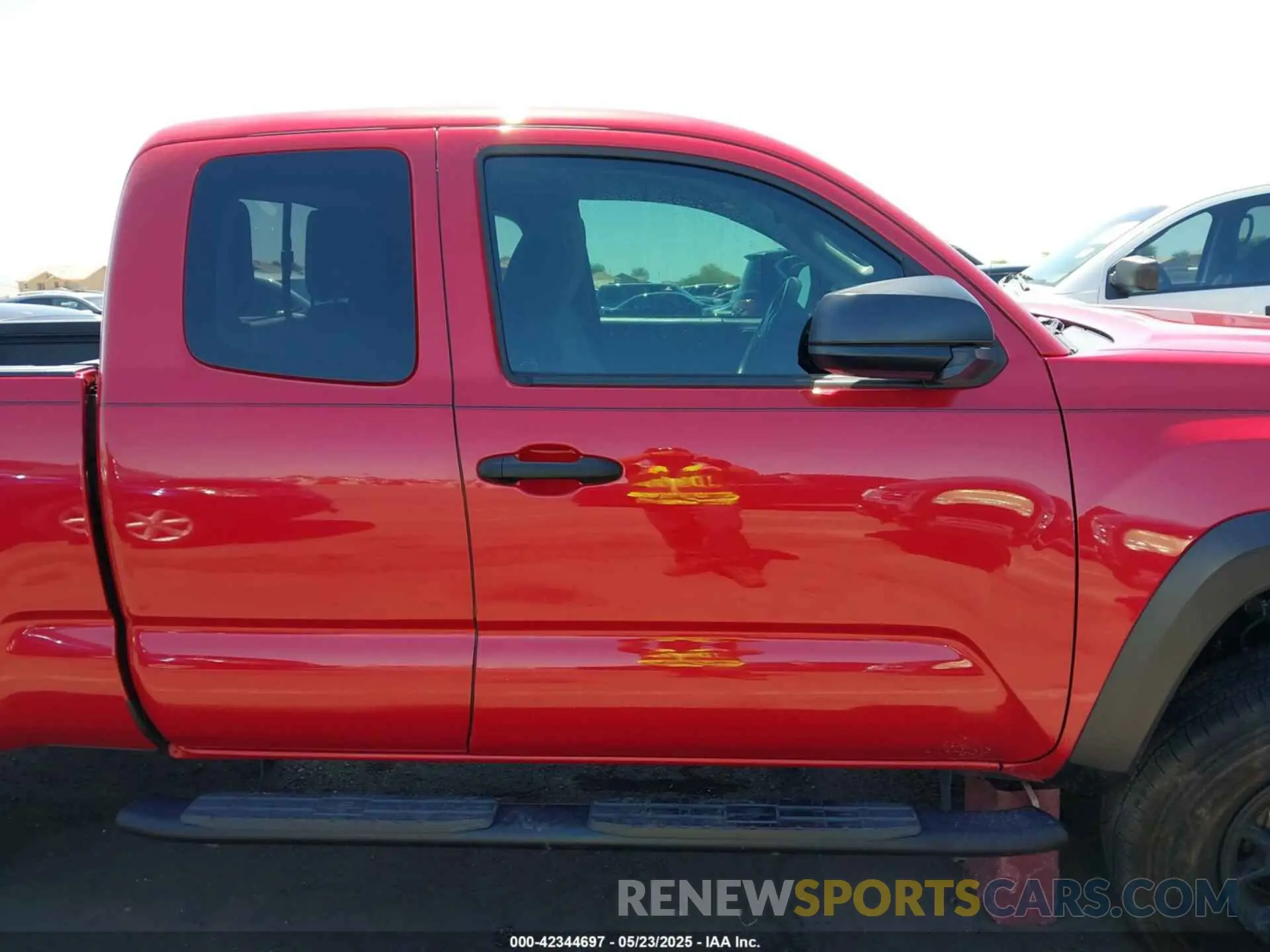 13 Photograph of a damaged car 5TFRZ5CN9KX081124 TOYOTA TACOMA 2019