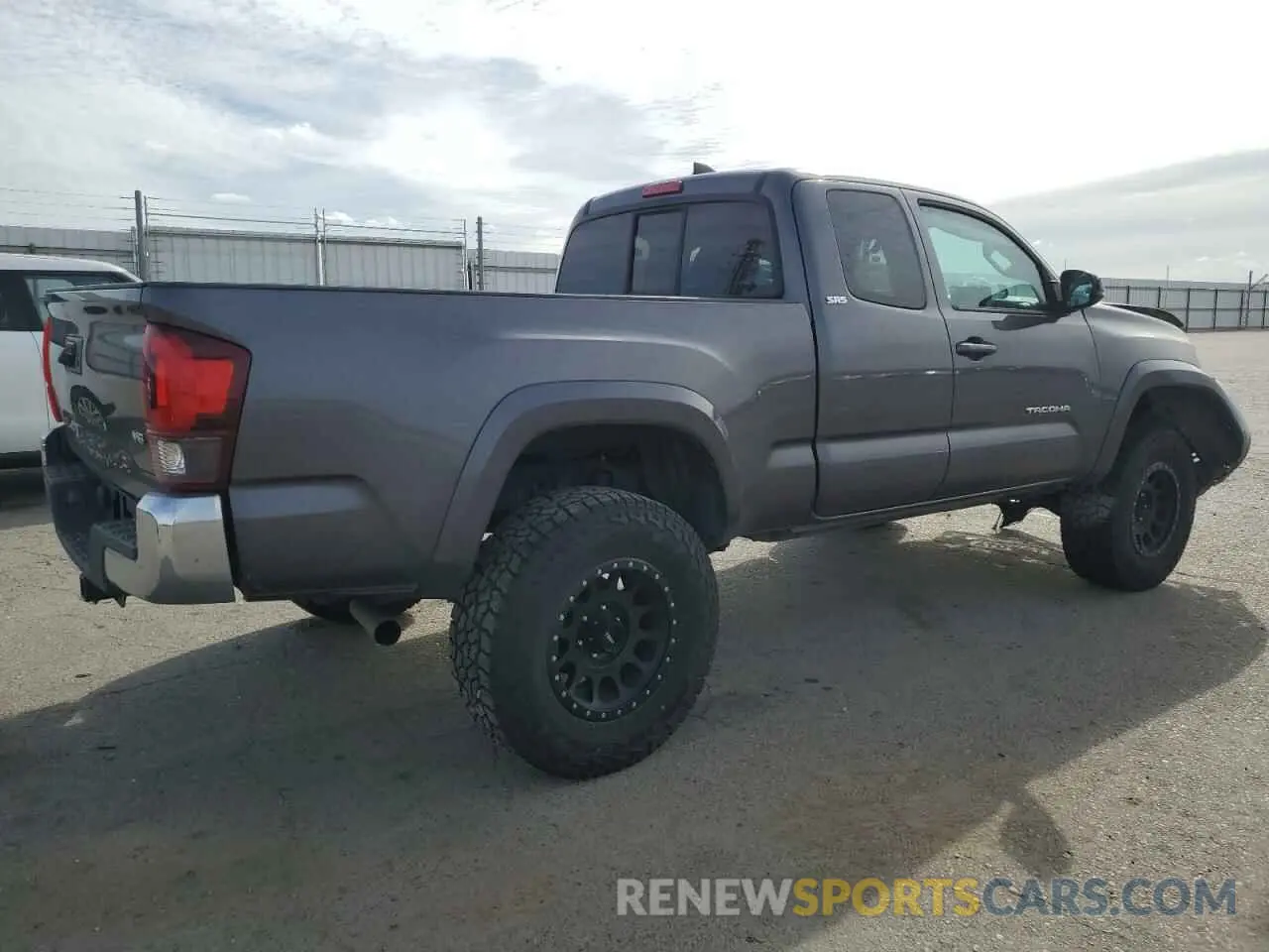 3 Photograph of a damaged car 5TFRZ5CN9KX084007 TOYOTA TACOMA 2019