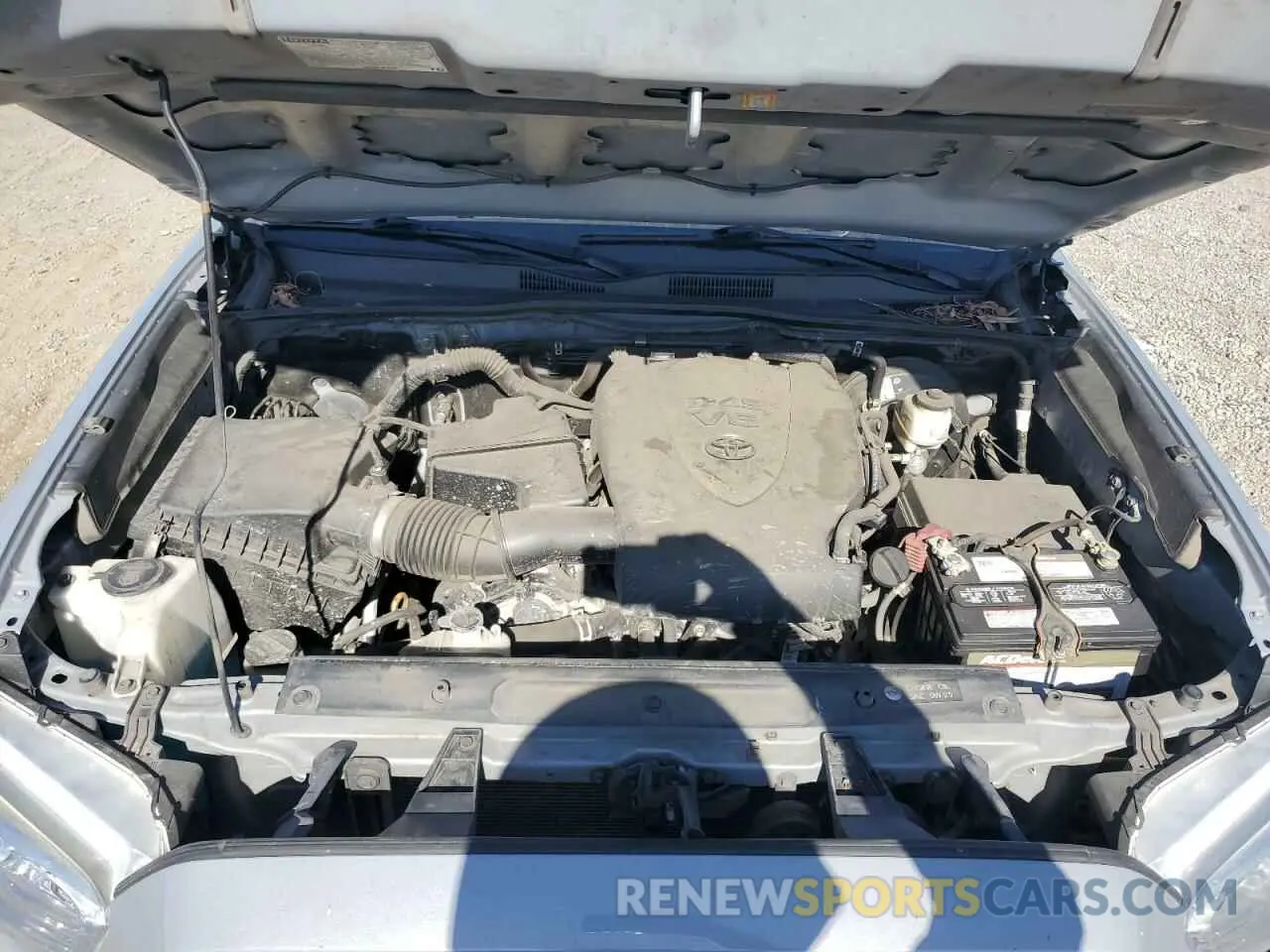 11 Photograph of a damaged car 5TFRZ5CNXKX081312 TOYOTA TACOMA 2019