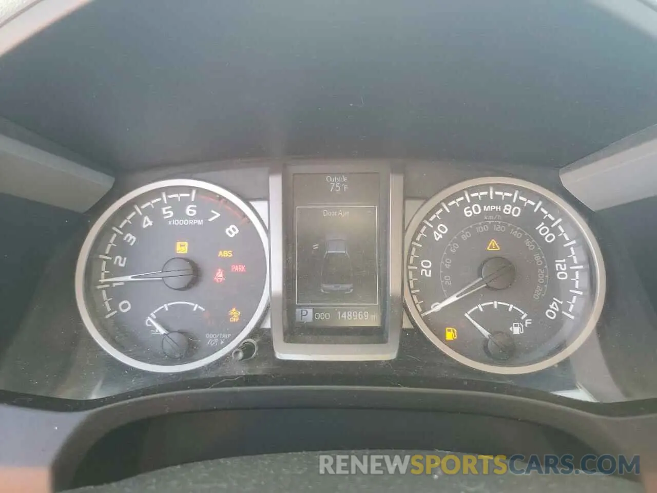 9 Photograph of a damaged car 5TFRZ5CNXKX081312 TOYOTA TACOMA 2019