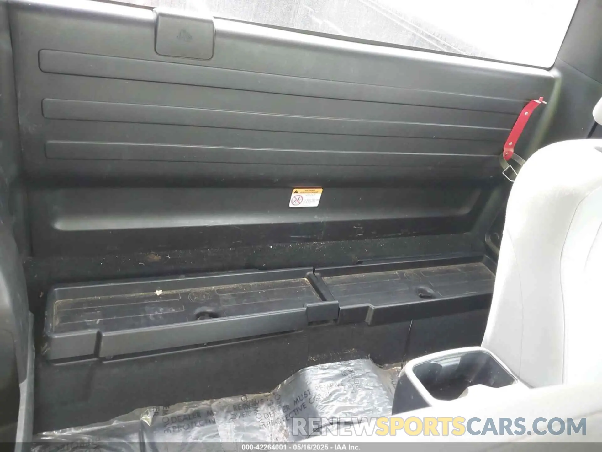 8 Photograph of a damaged car 5TFSX5EN1KX067514 TOYOTA TACOMA 2019