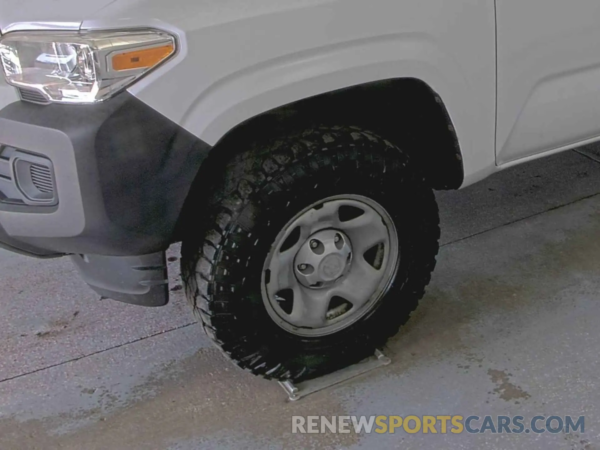 20 Photograph of a damaged car 5TFSX5EN2KX065772 TOYOTA TACOMA 2019