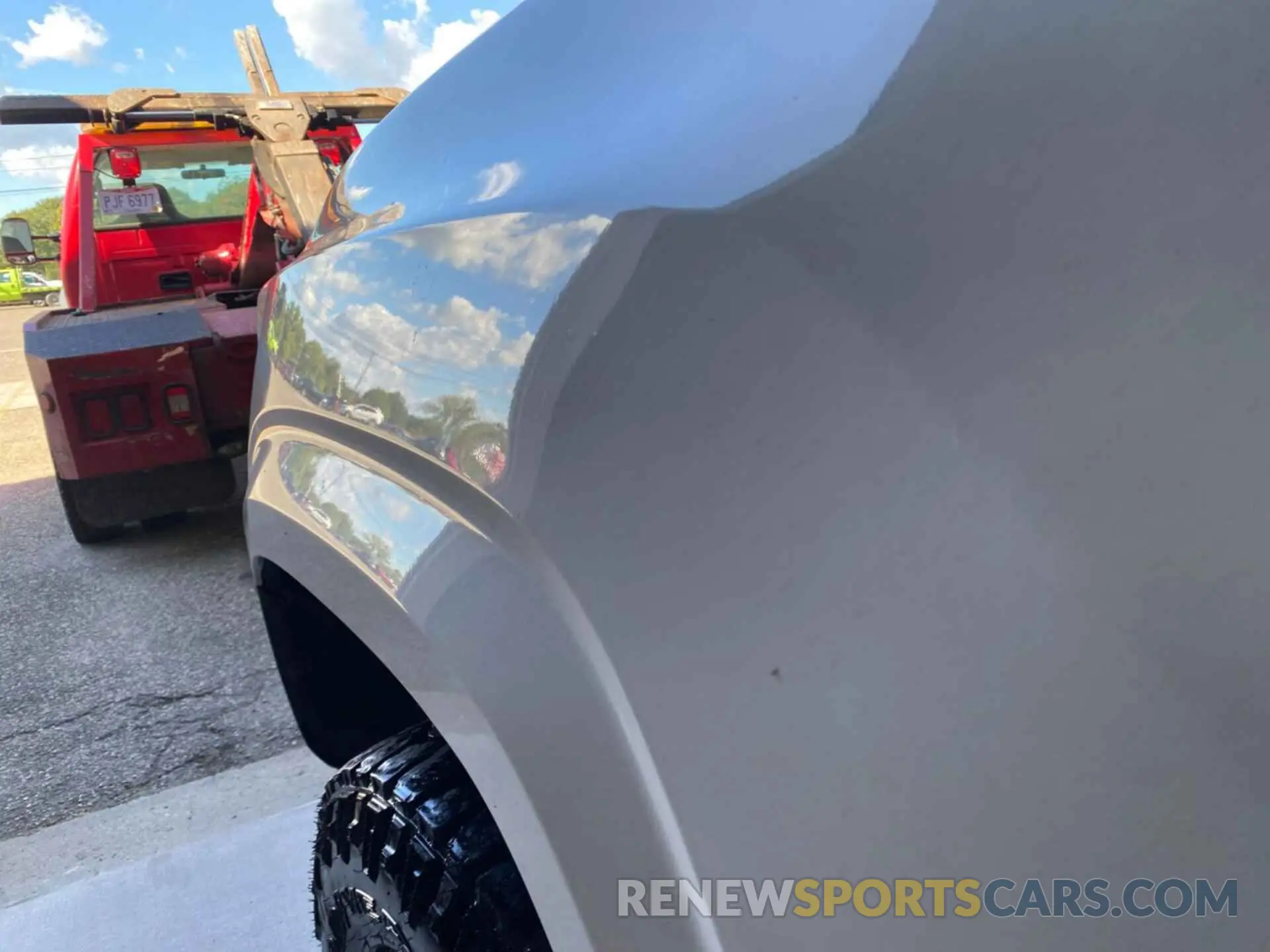 28 Photograph of a damaged car 5TFSX5EN2KX065772 TOYOTA TACOMA 2019