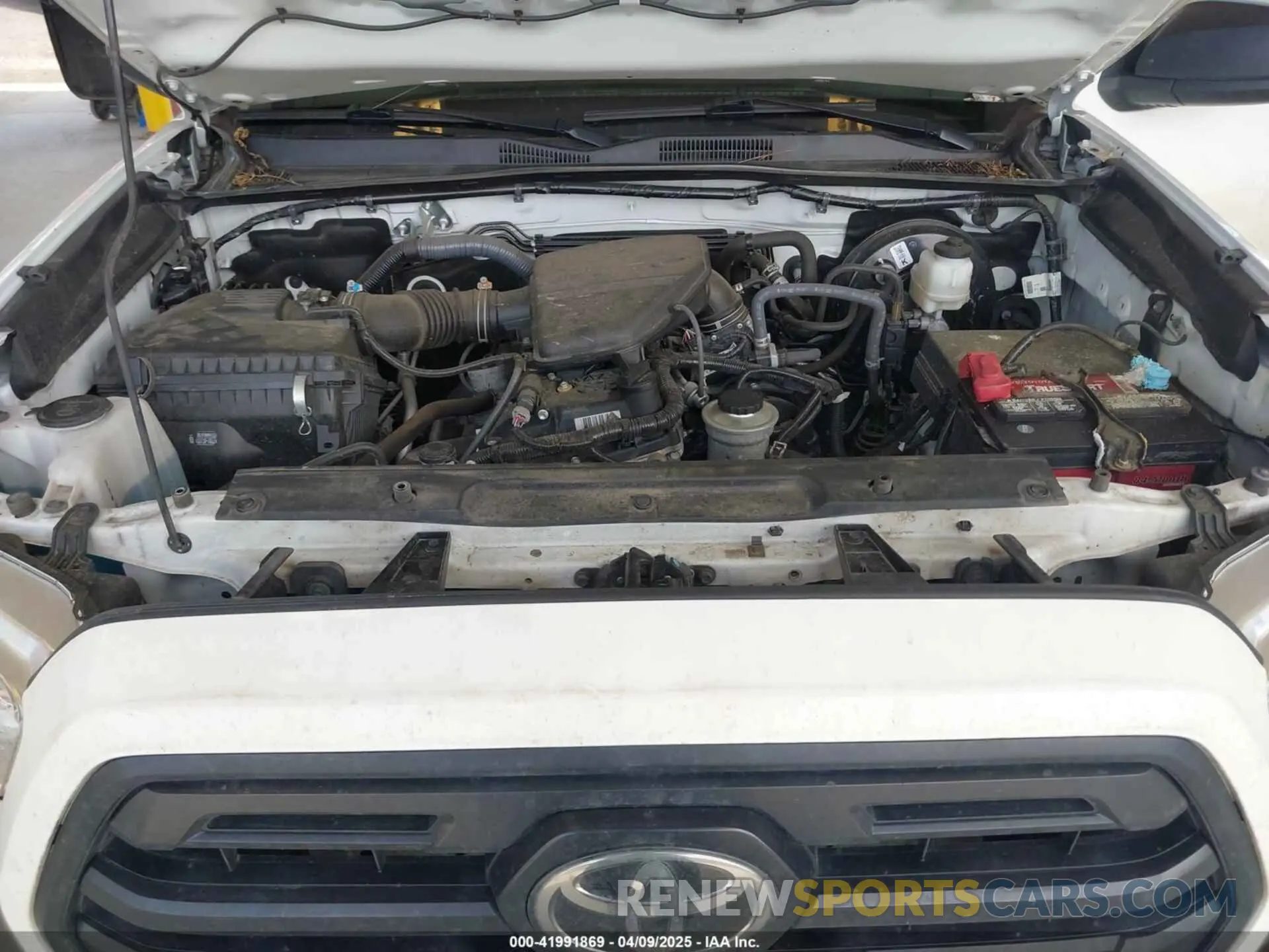 10 Photograph of a damaged car 5TFSX5EN3KX070933 TOYOTA TACOMA 2019