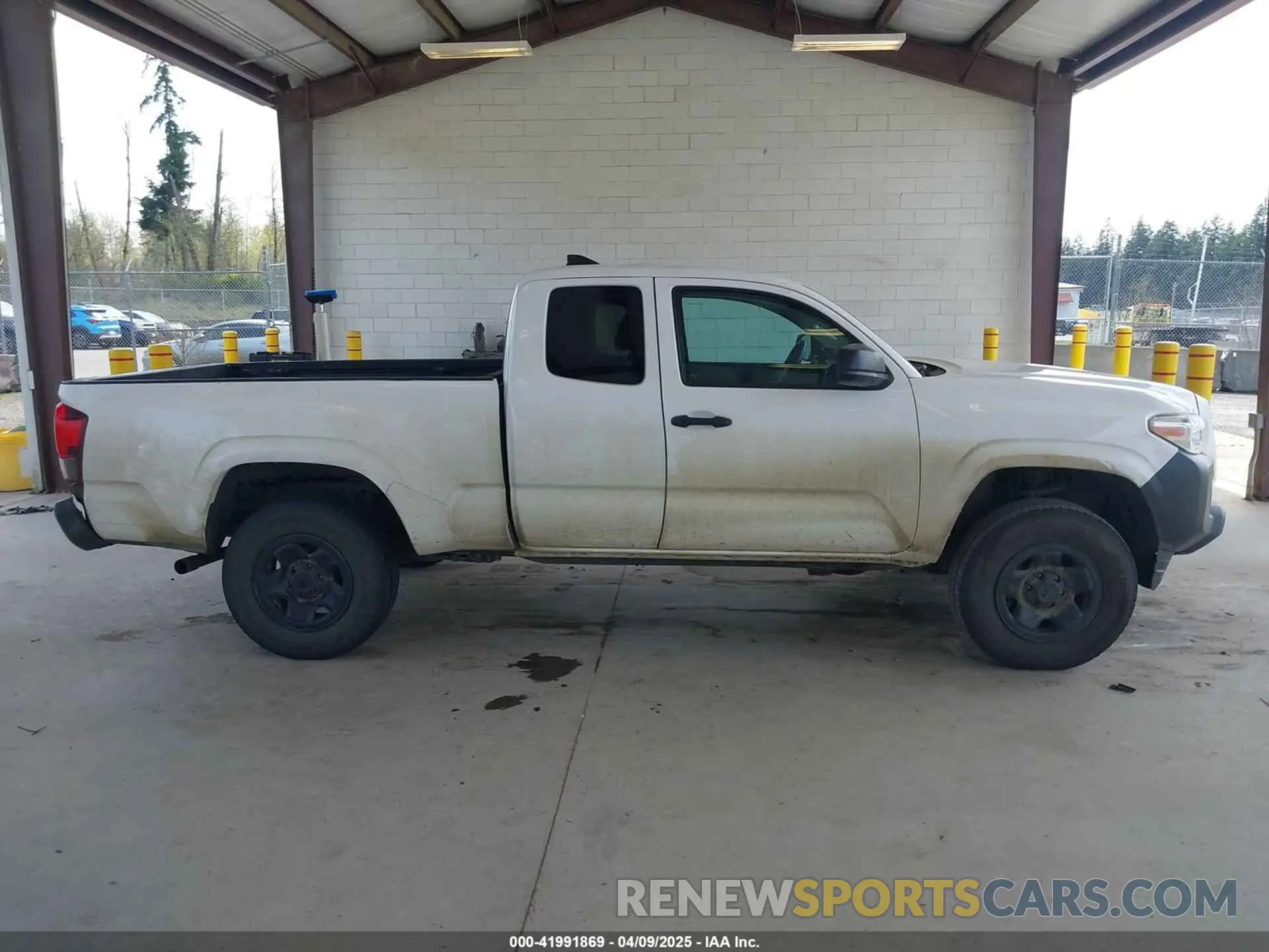 13 Photograph of a damaged car 5TFSX5EN3KX070933 TOYOTA TACOMA 2019