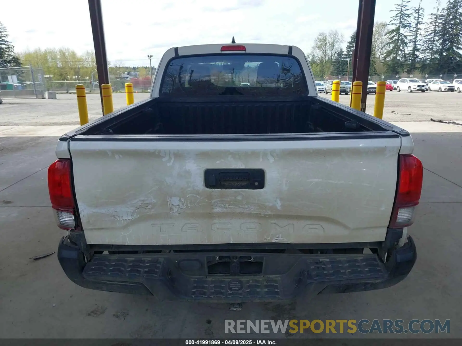 16 Photograph of a damaged car 5TFSX5EN3KX070933 TOYOTA TACOMA 2019