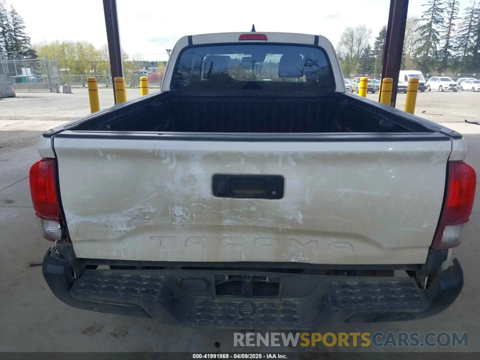 6 Photograph of a damaged car 5TFSX5EN3KX070933 TOYOTA TACOMA 2019