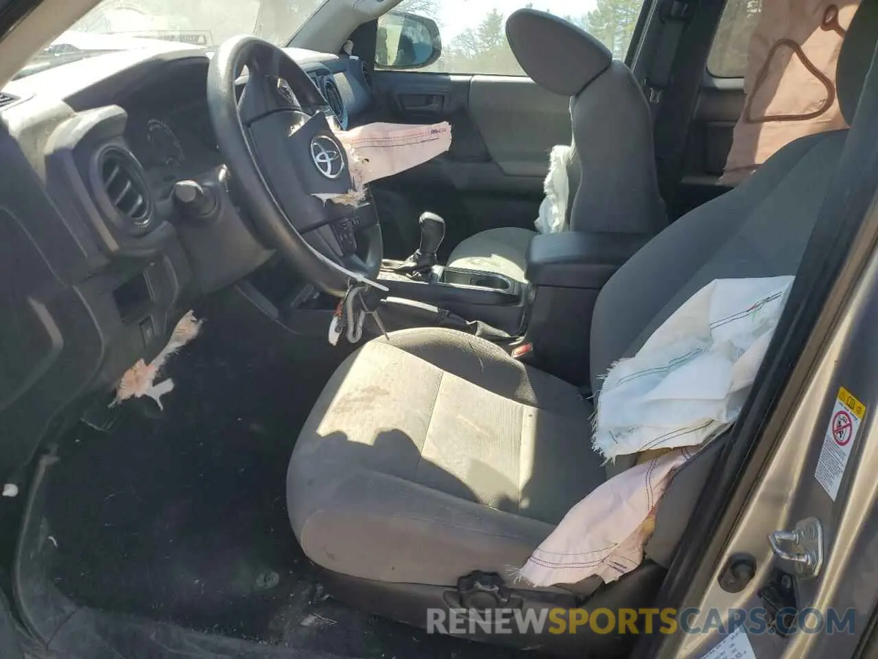 7 Photograph of a damaged car 5TFSX5EN5KX068701 TOYOTA TACOMA 2019