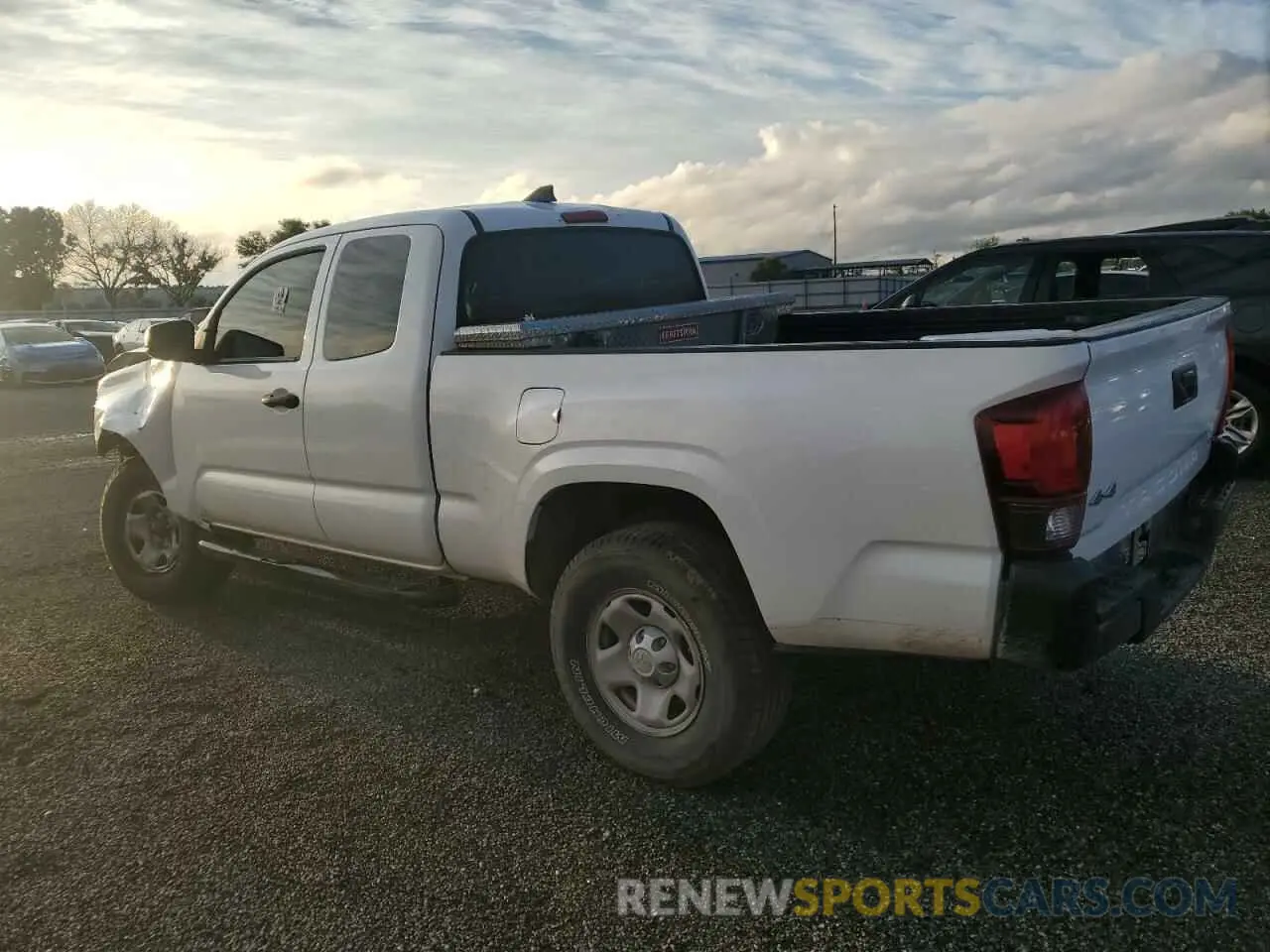 2 Photograph of a damaged car 5TFSX5EN5KX070111 TOYOTA TACOMA 2019