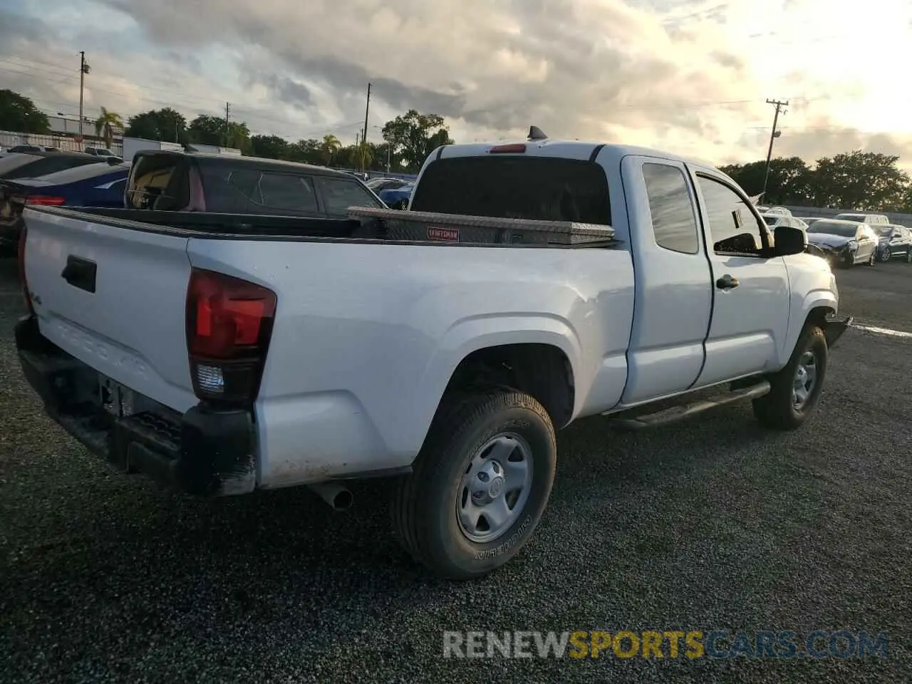3 Photograph of a damaged car 5TFSX5EN5KX070111 TOYOTA TACOMA 2019
