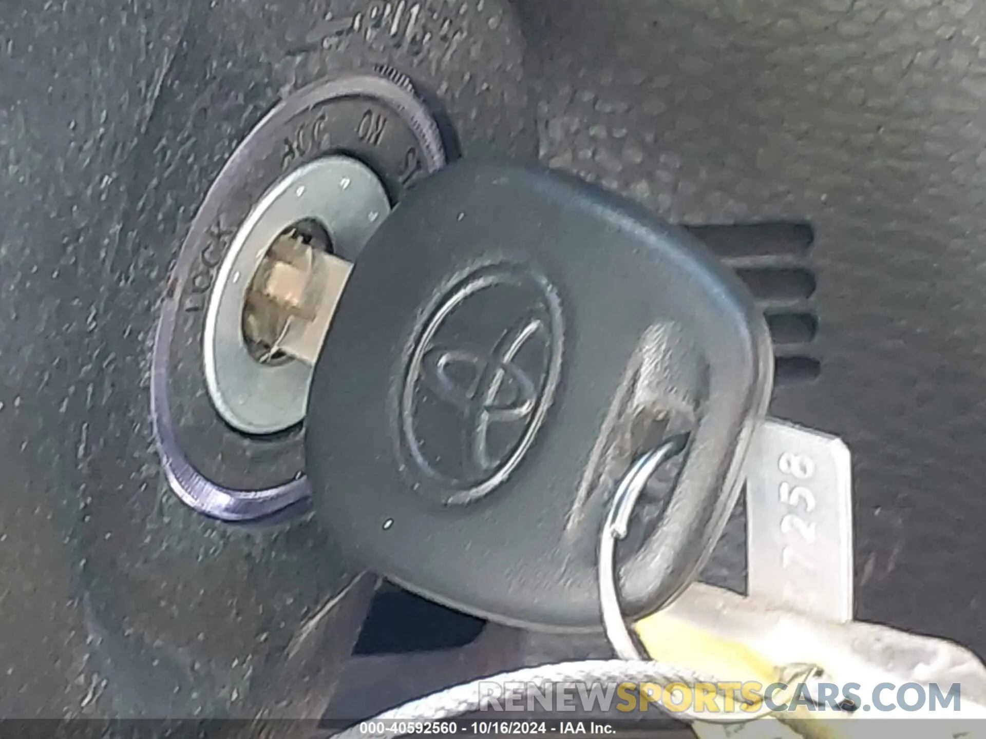 11 Photograph of a damaged car 5TFSX5EN6KX065306 TOYOTA TACOMA 2019