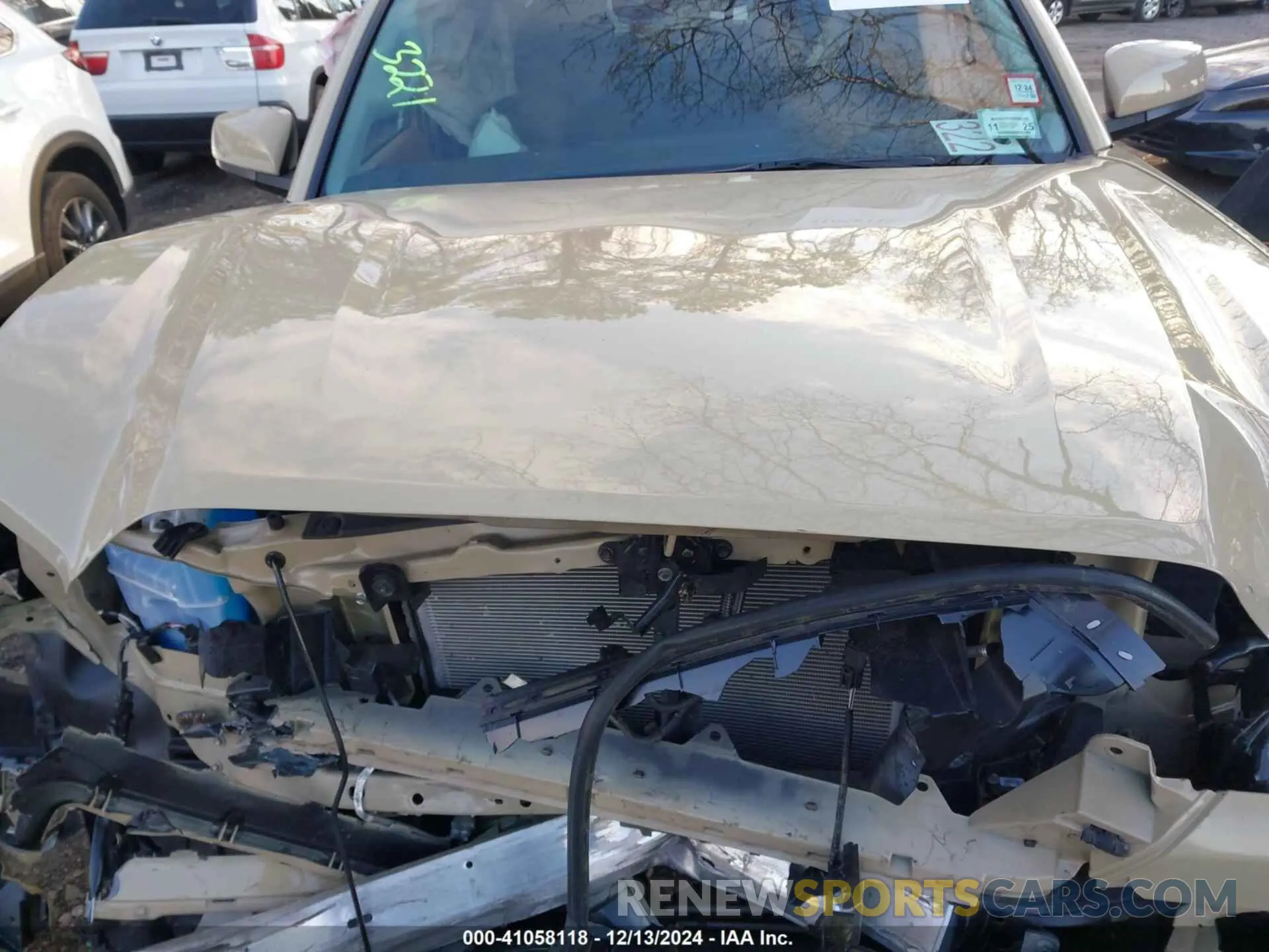 10 Photograph of a damaged car 5TFSX5EN6KX065502 TOYOTA TACOMA 2019