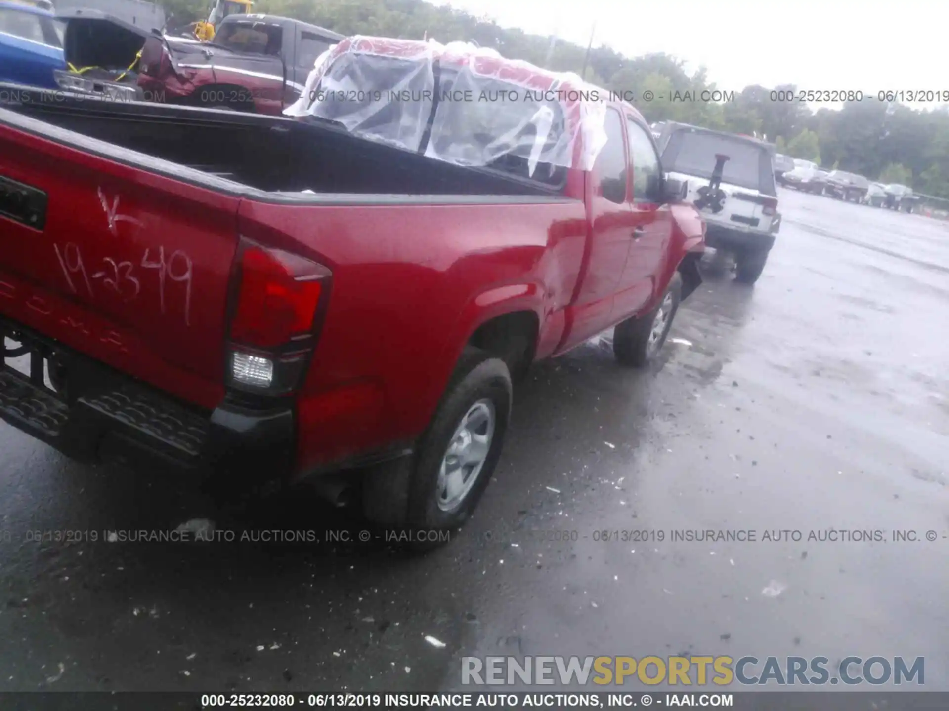 4 Photograph of a damaged car 5TFSX5EN7KX064388 TOYOTA TACOMA 2019