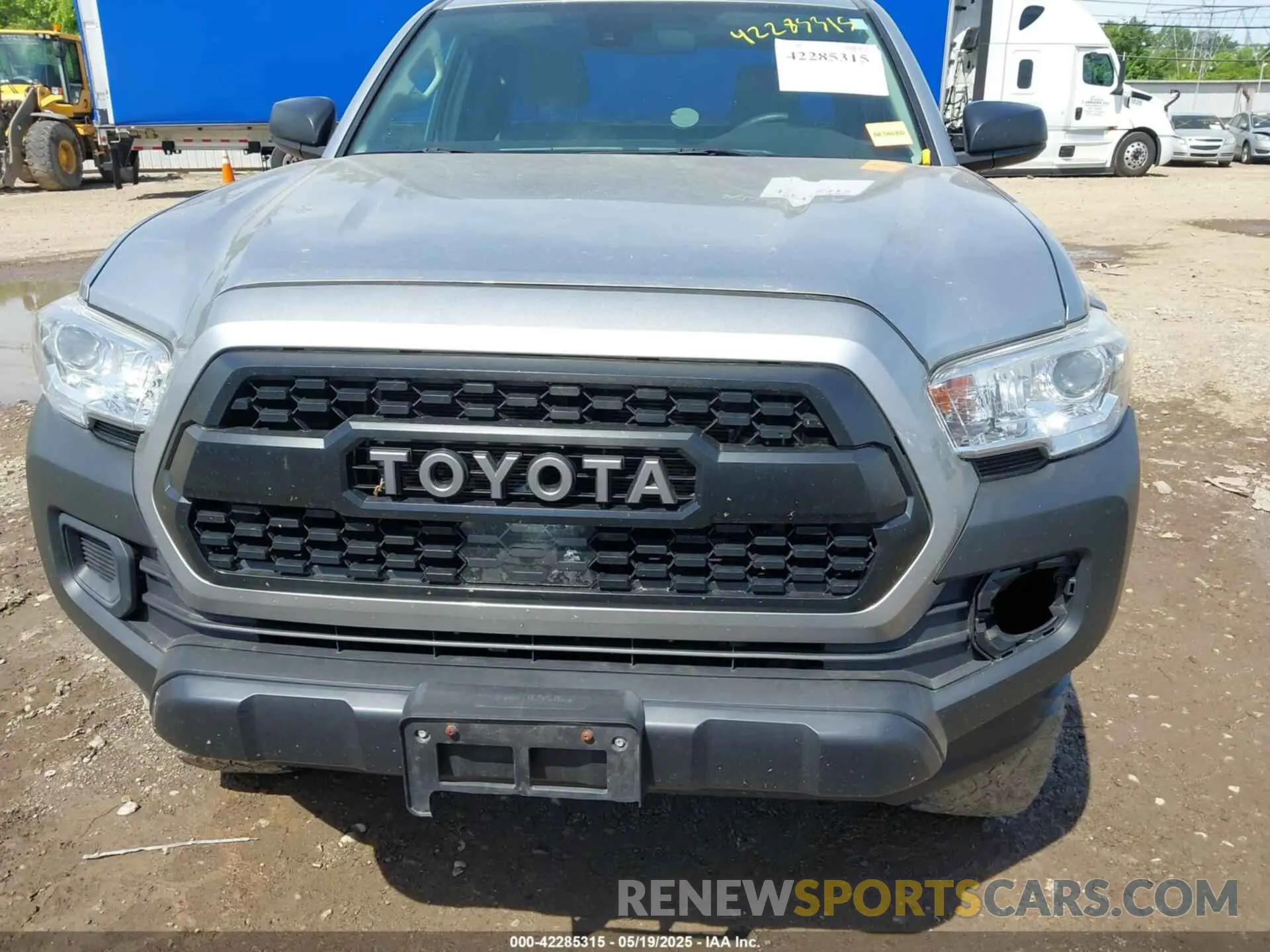 12 Photograph of a damaged car 5TFSX5EN7KX067145 TOYOTA TACOMA 2019
