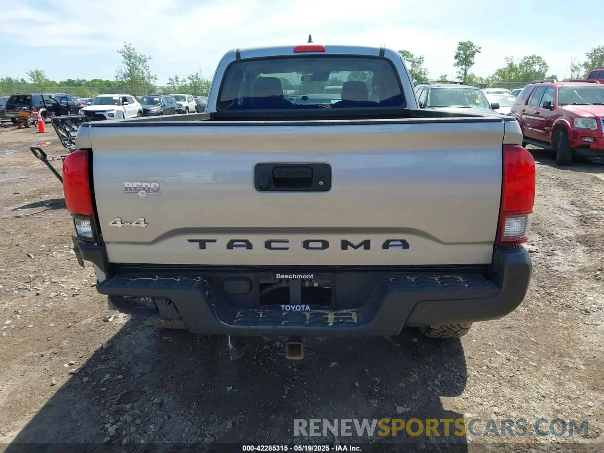 16 Photograph of a damaged car 5TFSX5EN7KX067145 TOYOTA TACOMA 2019