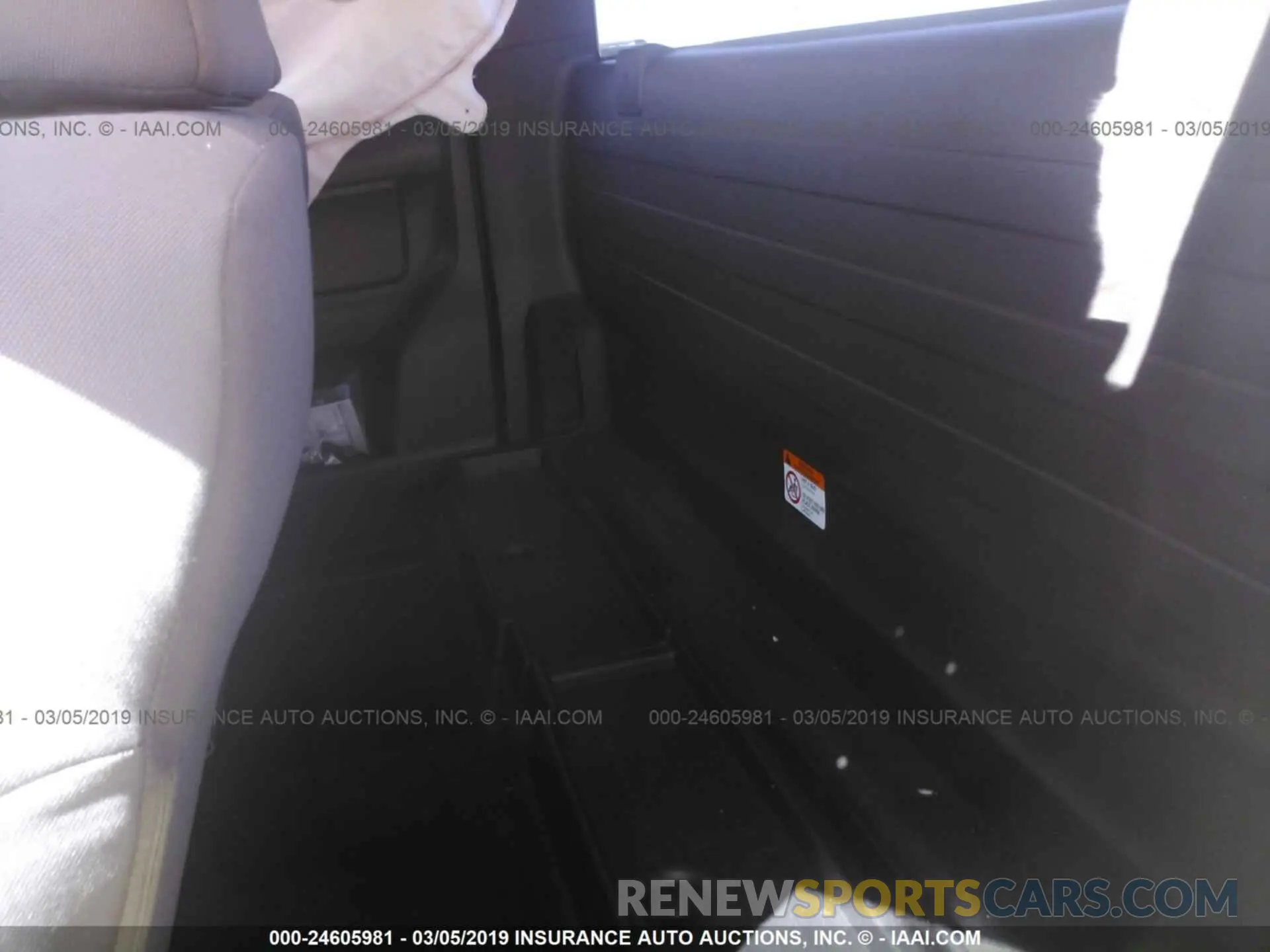 8 Photograph of a damaged car 5TFSX5EN9KX065140 TOYOTA TACOMA 2019