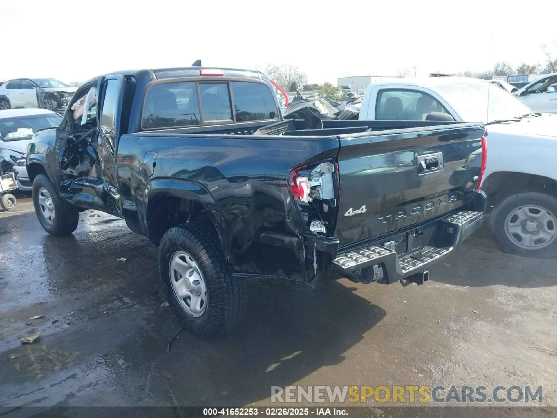 3 Photograph of a damaged car 5TFSZ5AN1KX180802 TOYOTA TACOMA 2019
