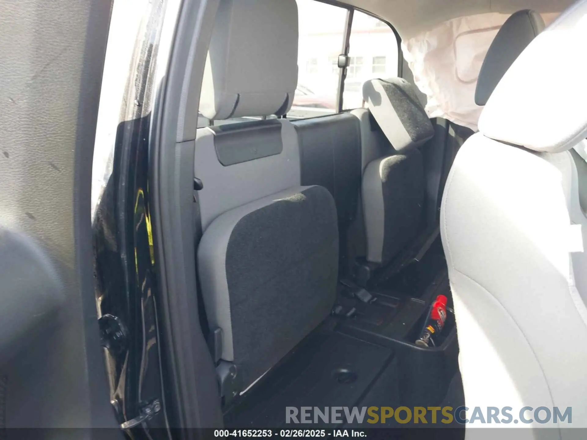 8 Photograph of a damaged car 5TFSZ5AN1KX180802 TOYOTA TACOMA 2019