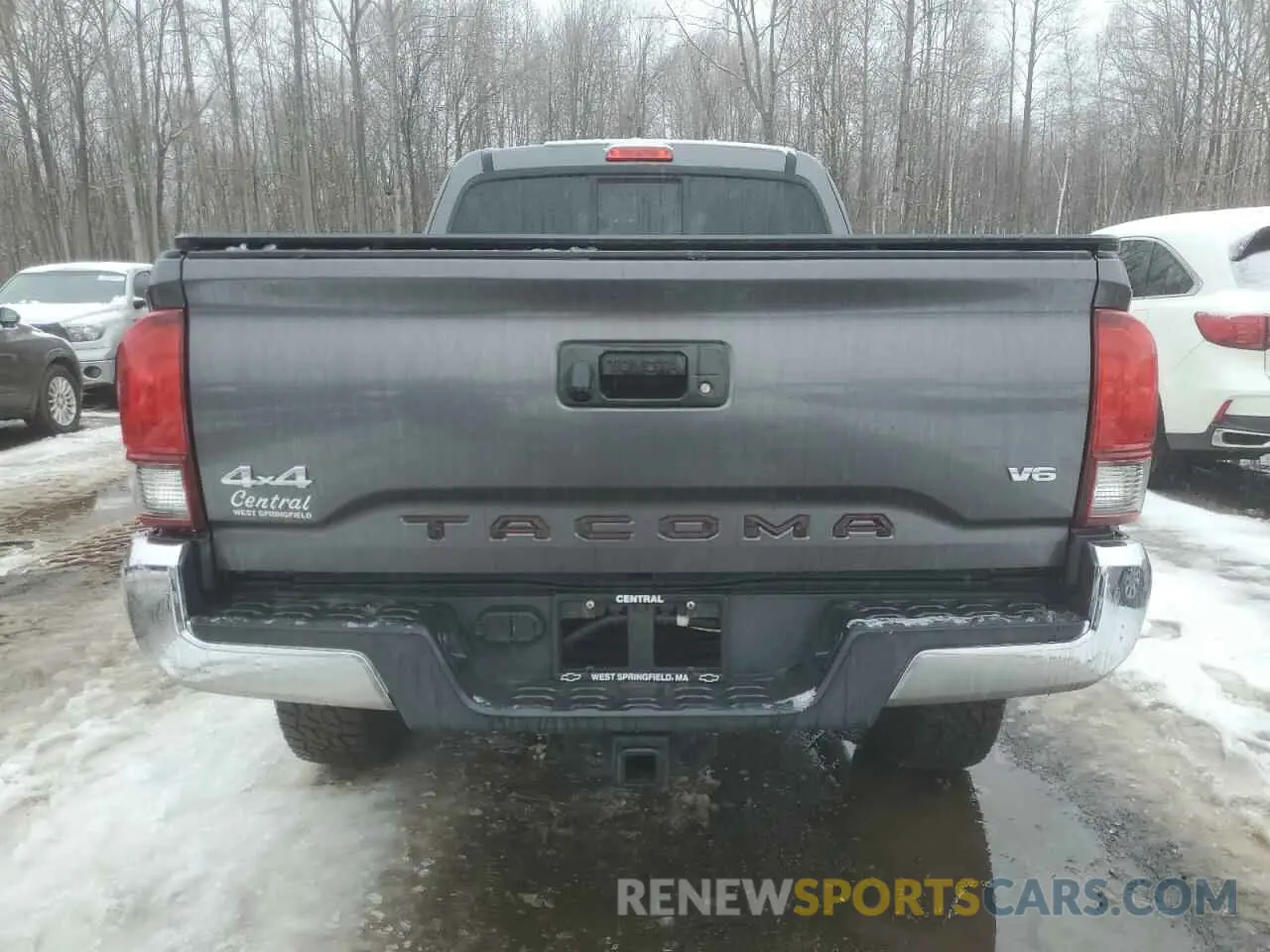 6 Photograph of a damaged car 5TFSZ5AN2KX182865 TOYOTA TACOMA 2019