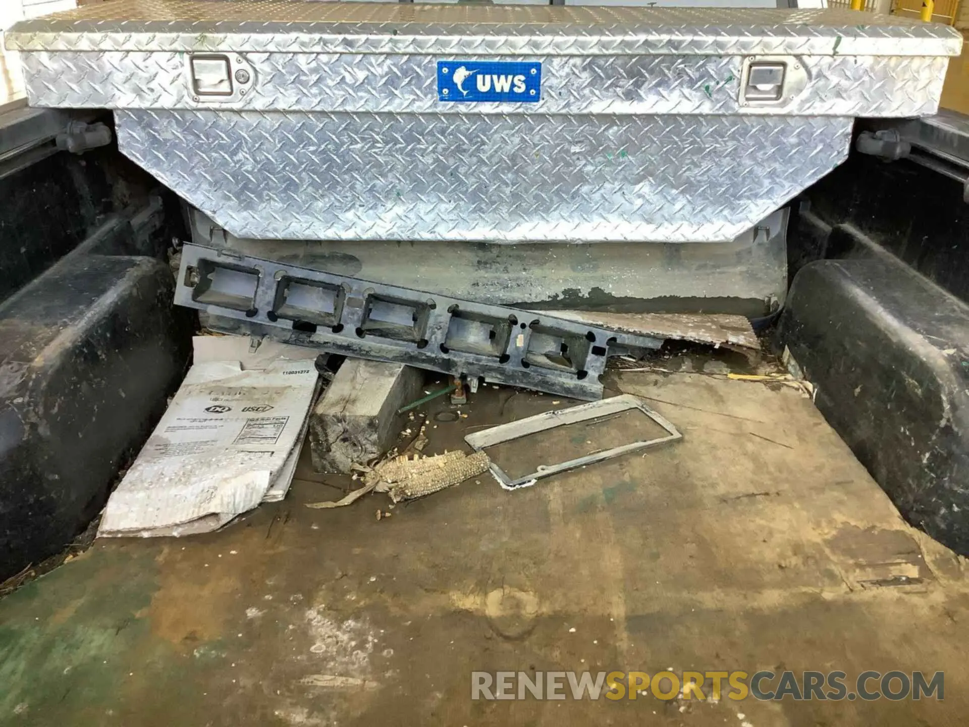13 Photograph of a damaged car 5TFSZ5AN2KX194692 TOYOTA TACOMA 2019
