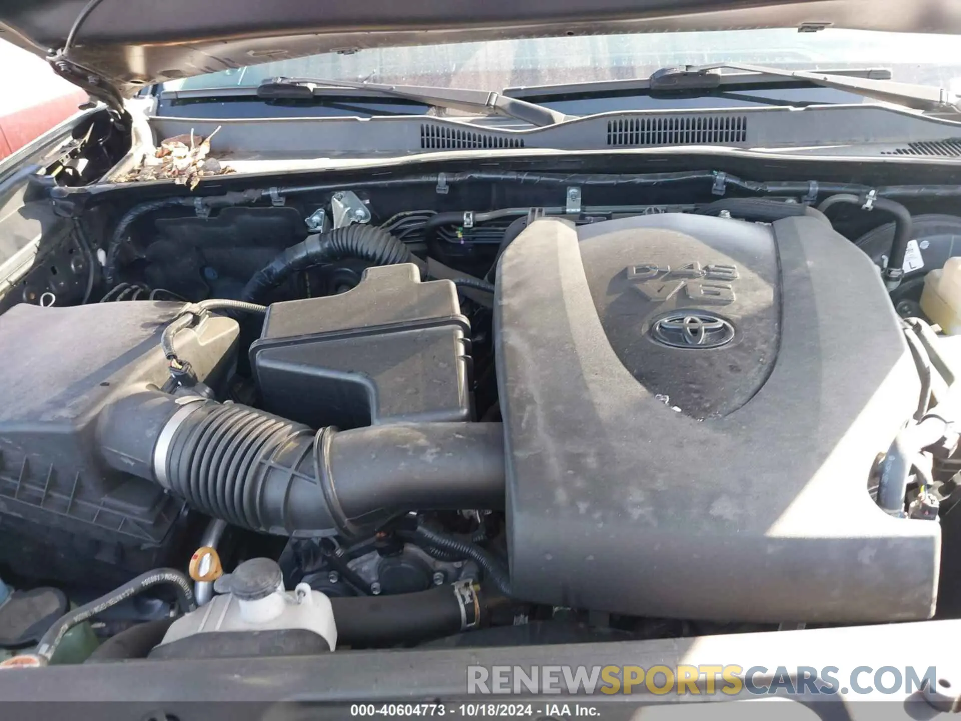 10 Photograph of a damaged car 5TFSZ5AN4KX166439 TOYOTA TACOMA 2019