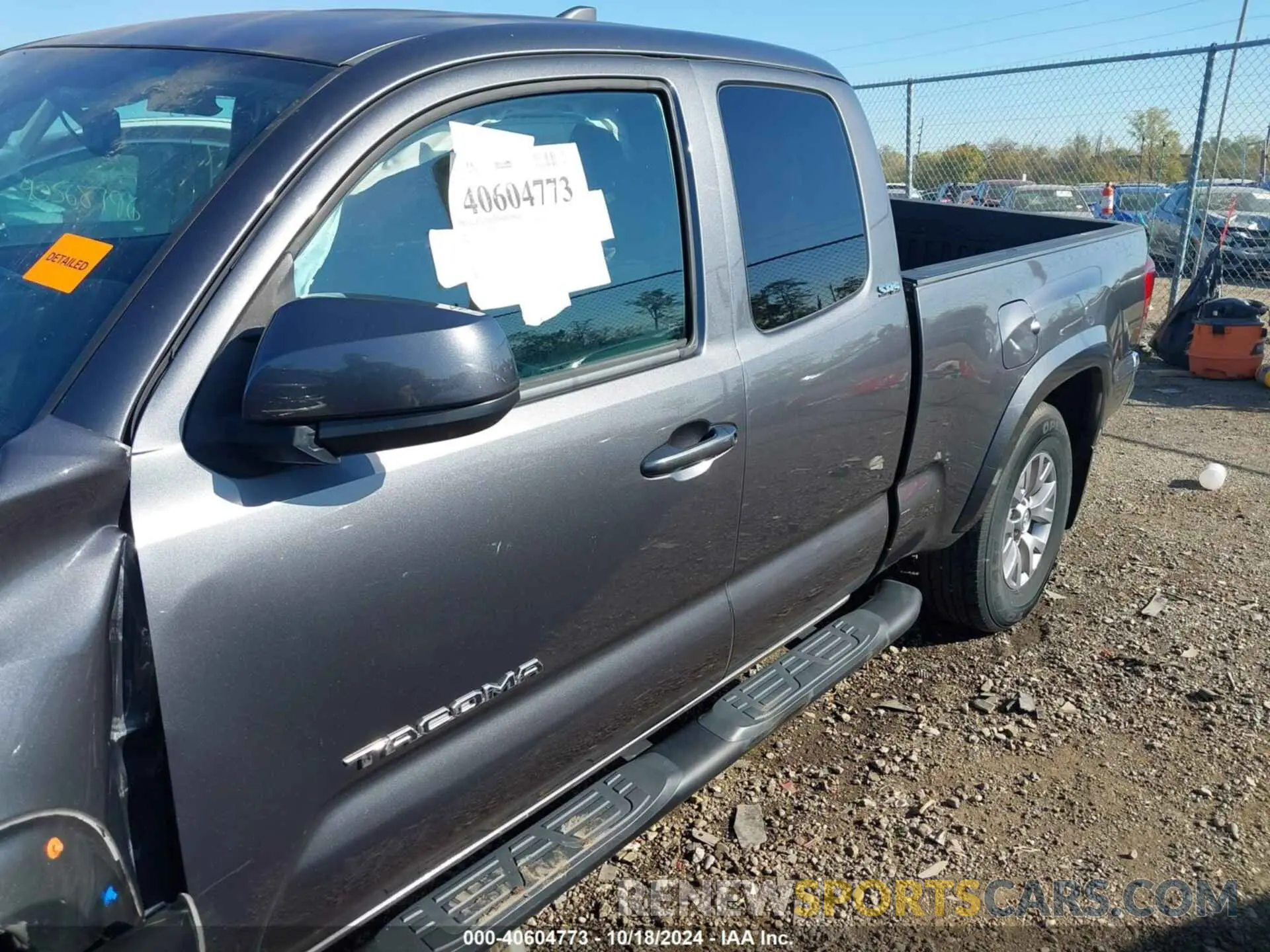 14 Photograph of a damaged car 5TFSZ5AN4KX166439 TOYOTA TACOMA 2019